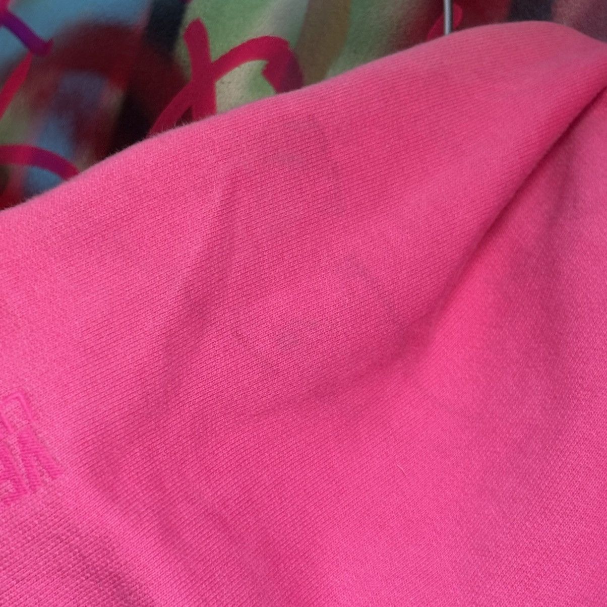 Vetements Pink Vetements Limited Edition Logo Hoodie Size M Size US M / EU 48-50 / 2 - 8 Thumbnail