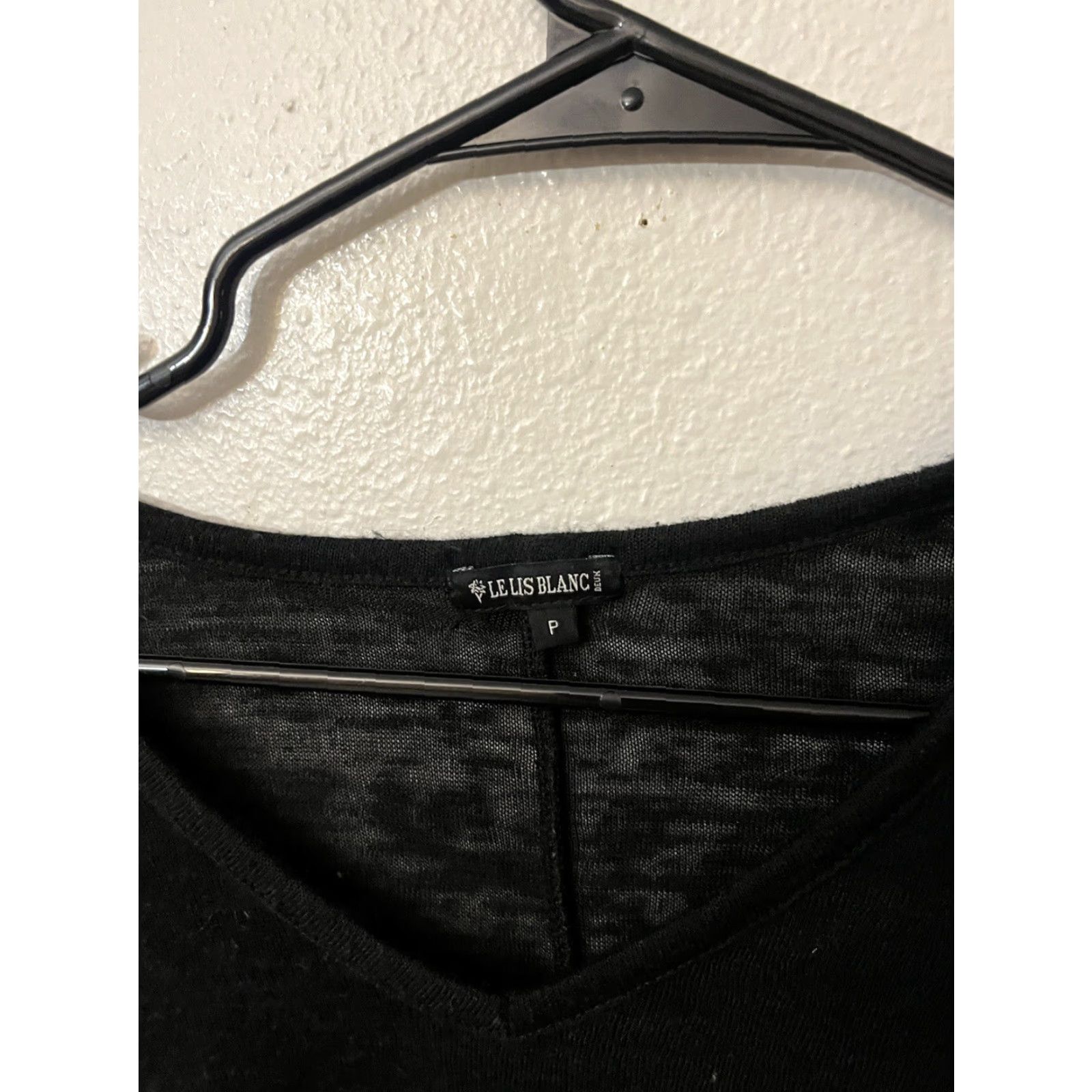 Vintage Le Lis Blanc Women T-Shirt Size P Black Long Sleeve V Neck Size XXS / US 00 / IT 34 - 2 Thumbnail
