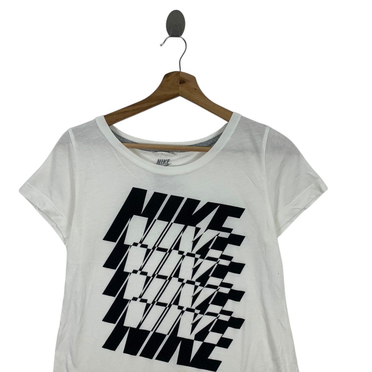 Nike NIKE SPORTSWEAR Multi Logo Regular Fit Tee Shirt Top Size M / US 6-8 / IT 42-44 - 2 Thumbnail