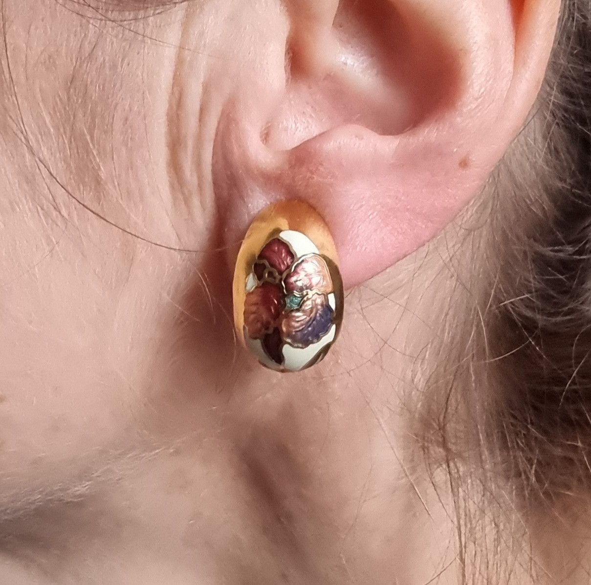 Vintage Vintage Flowers Earrings Cloisonne Clip-On Gold Tone Size ONE SIZE - 1 Thumbnail