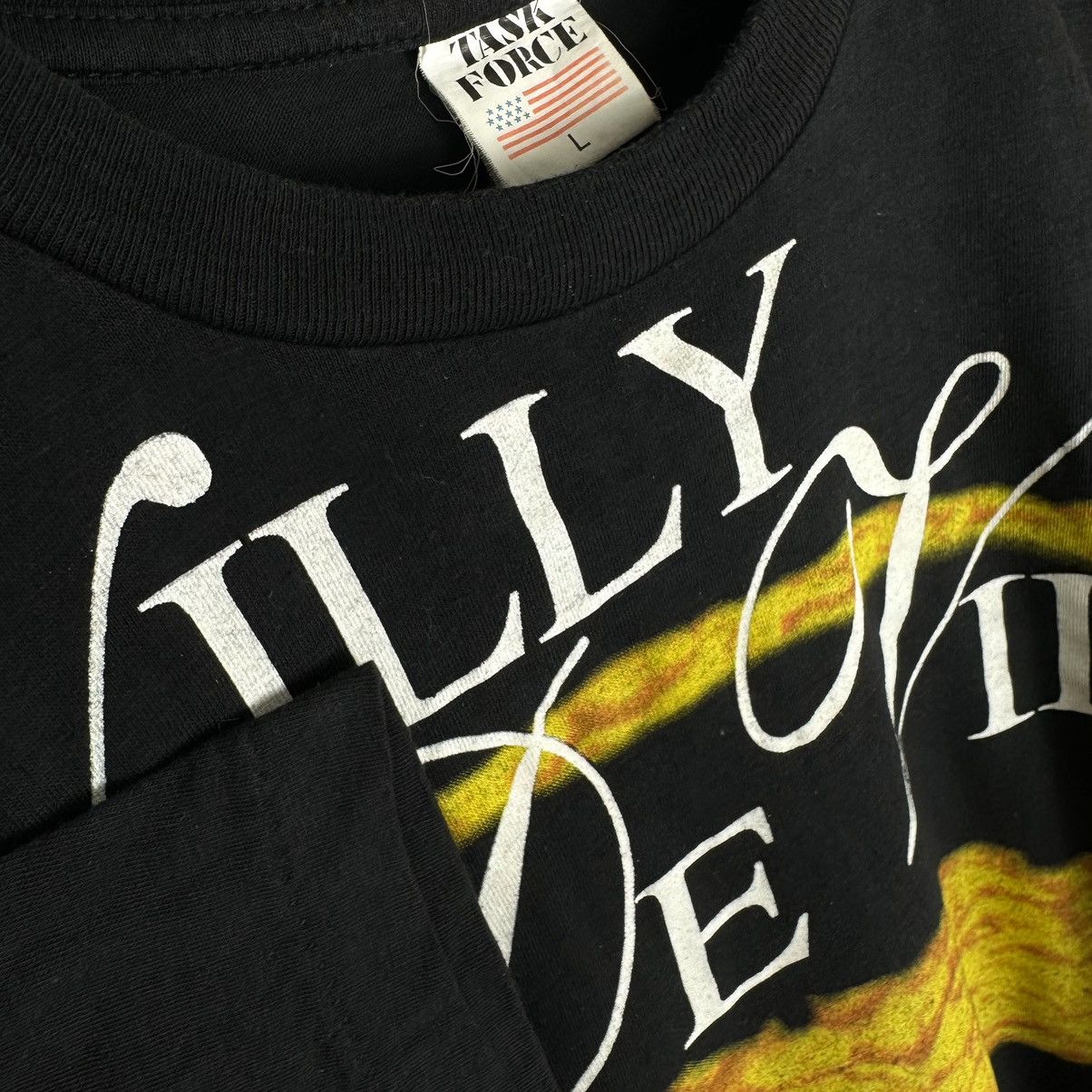 Vintage Vintage 90s Willy DeVille Top Ten Music Distributors T Shirt Size US L / EU 52-54 / 3 - 3 Thumbnail