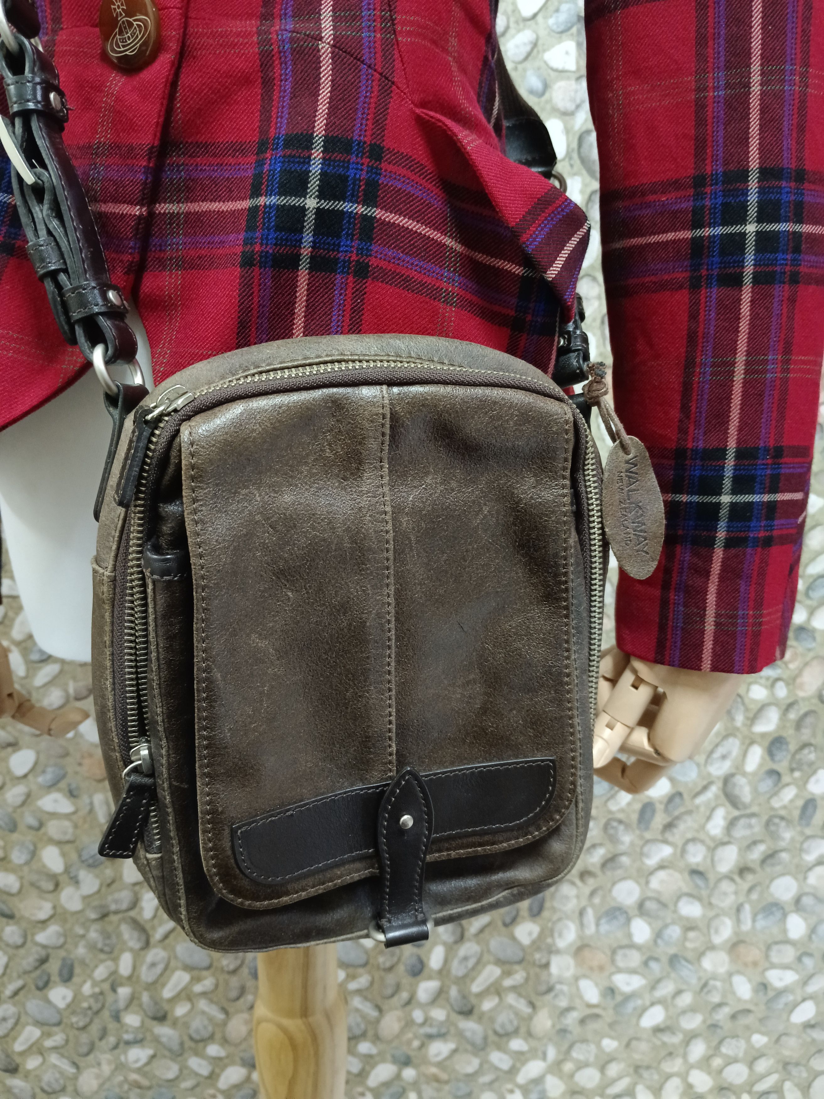 Leather Walkway Patina Leather Sling/Crossbody Size ONE SIZE - 3 Thumbnail