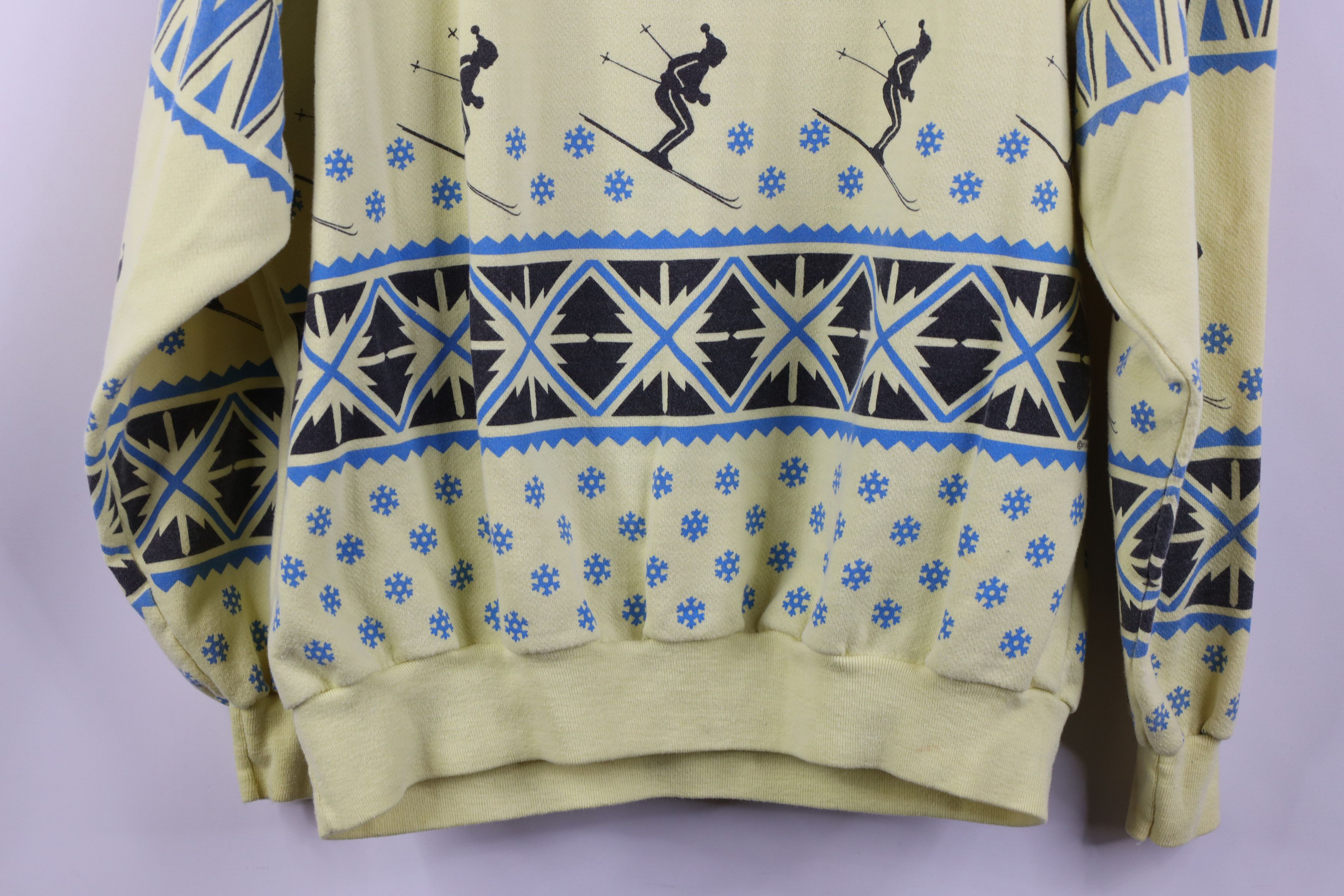 Vintage Vintage 80s Streetwear Skiing All Over Print Sweatshirt USA Size ONE SIZE - 13 Thumbnail