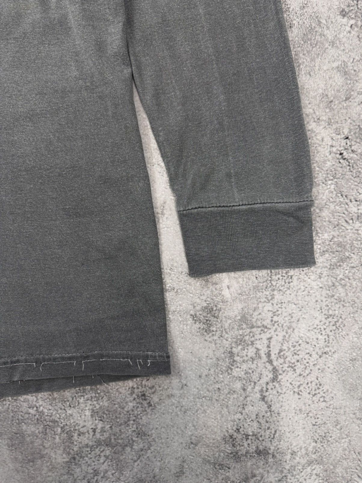 Stussy Stussy Men Long Sleeve T-Shirt Grey Size L Size US L / EU 52-54 / 3 - 4 Thumbnail