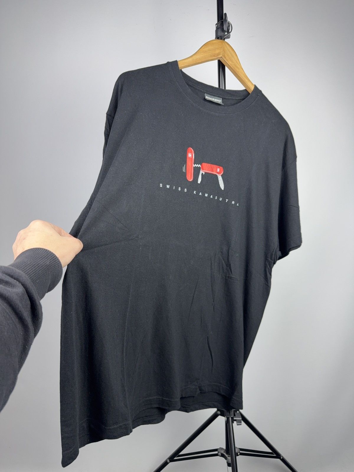 Vintage 00s Swiss Kamasutra Funny Humour Graphic Tee Y2K Rare Print Size US XL / EU 56 / 4 - 7 Thumbnail