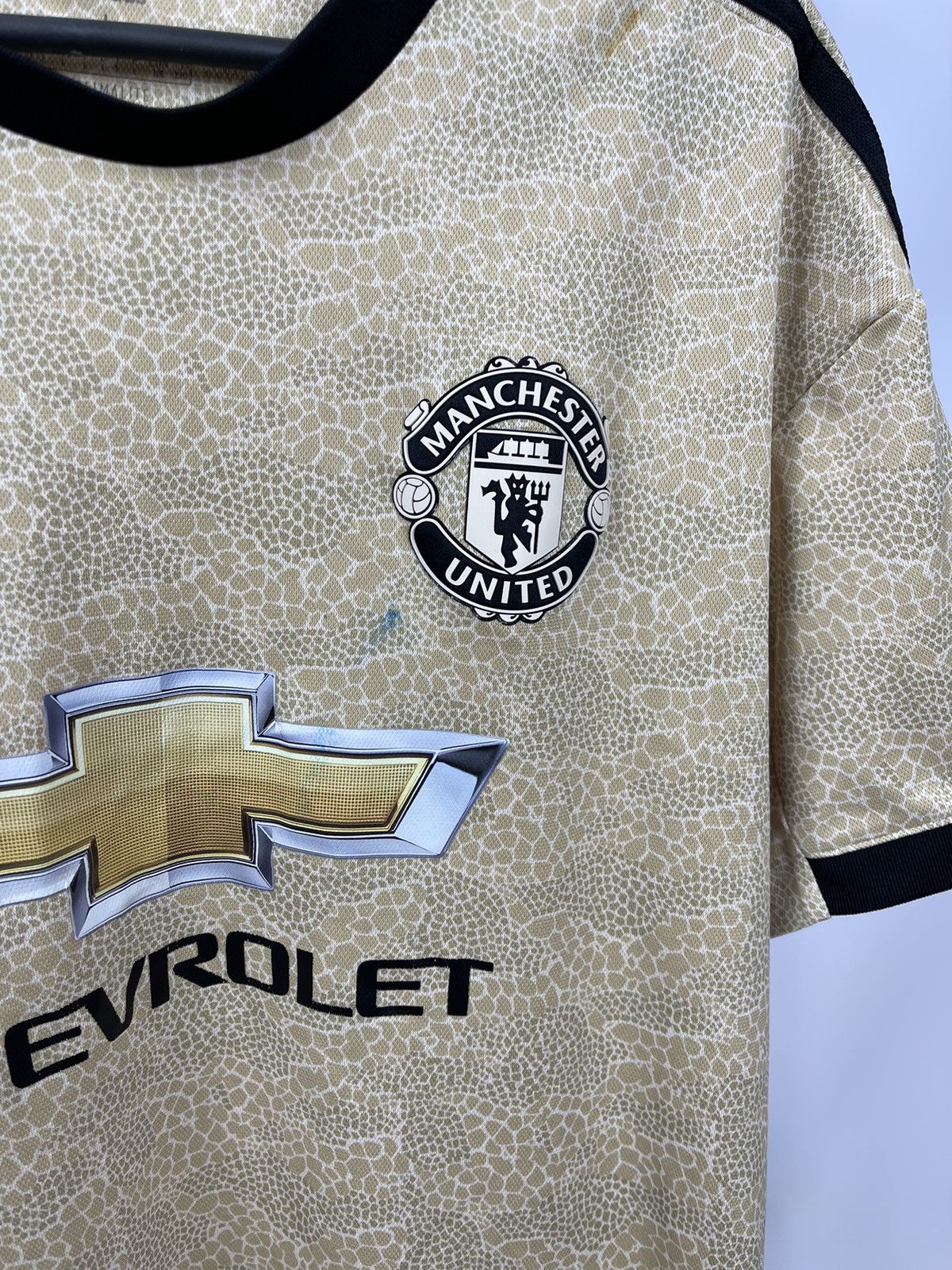 Adidas MANCHESTER UNITED 2019 2020 AWAY SHIRT ADIDAS MENS SIZE L Size US L / EU 52-54 / 3 - 4 Thumbnail