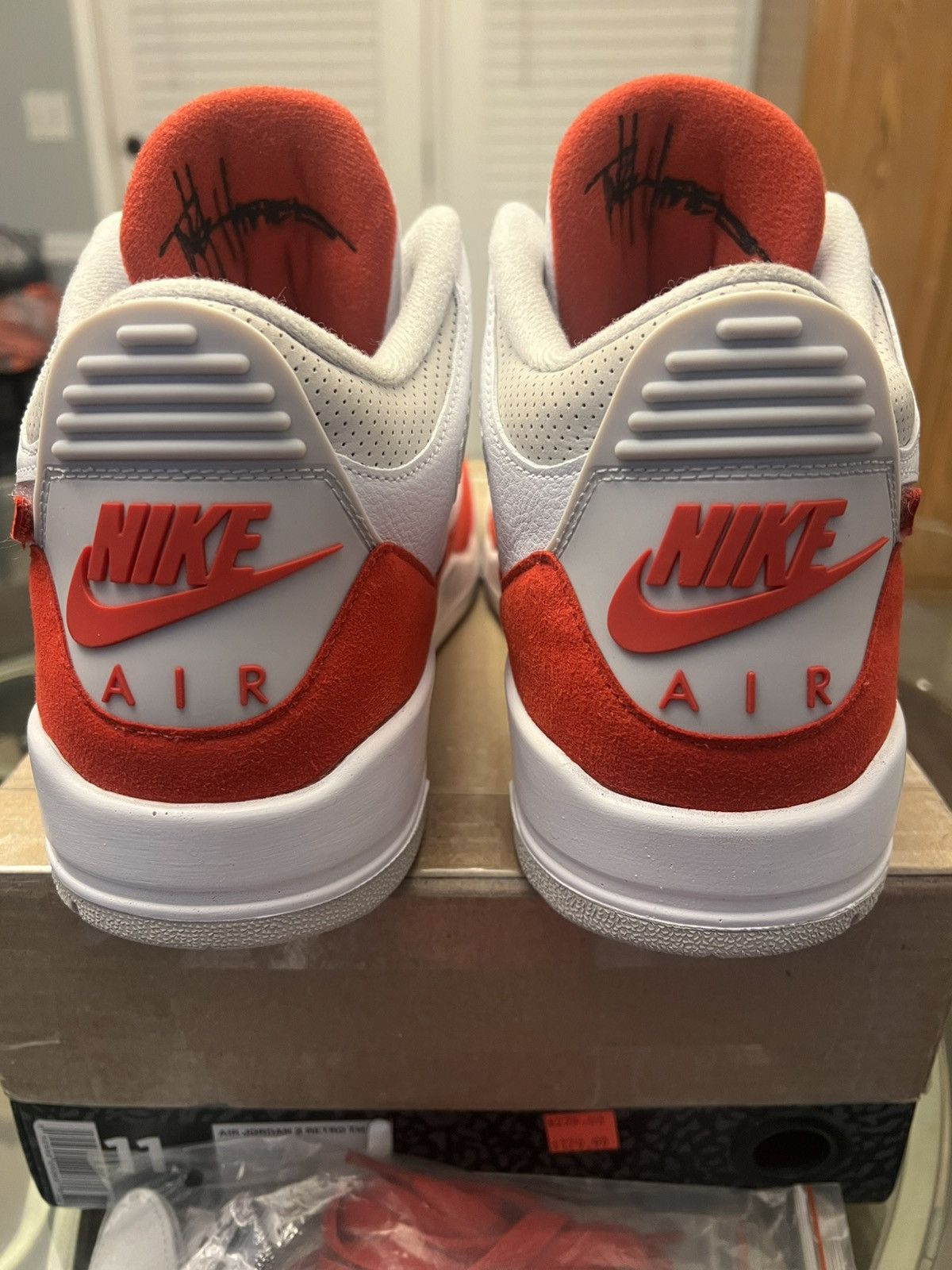 Jordan Brand Jordan 3 Retro “Air Max 1” 2019 Size US 11 / EU 44 - 6 Thumbnail