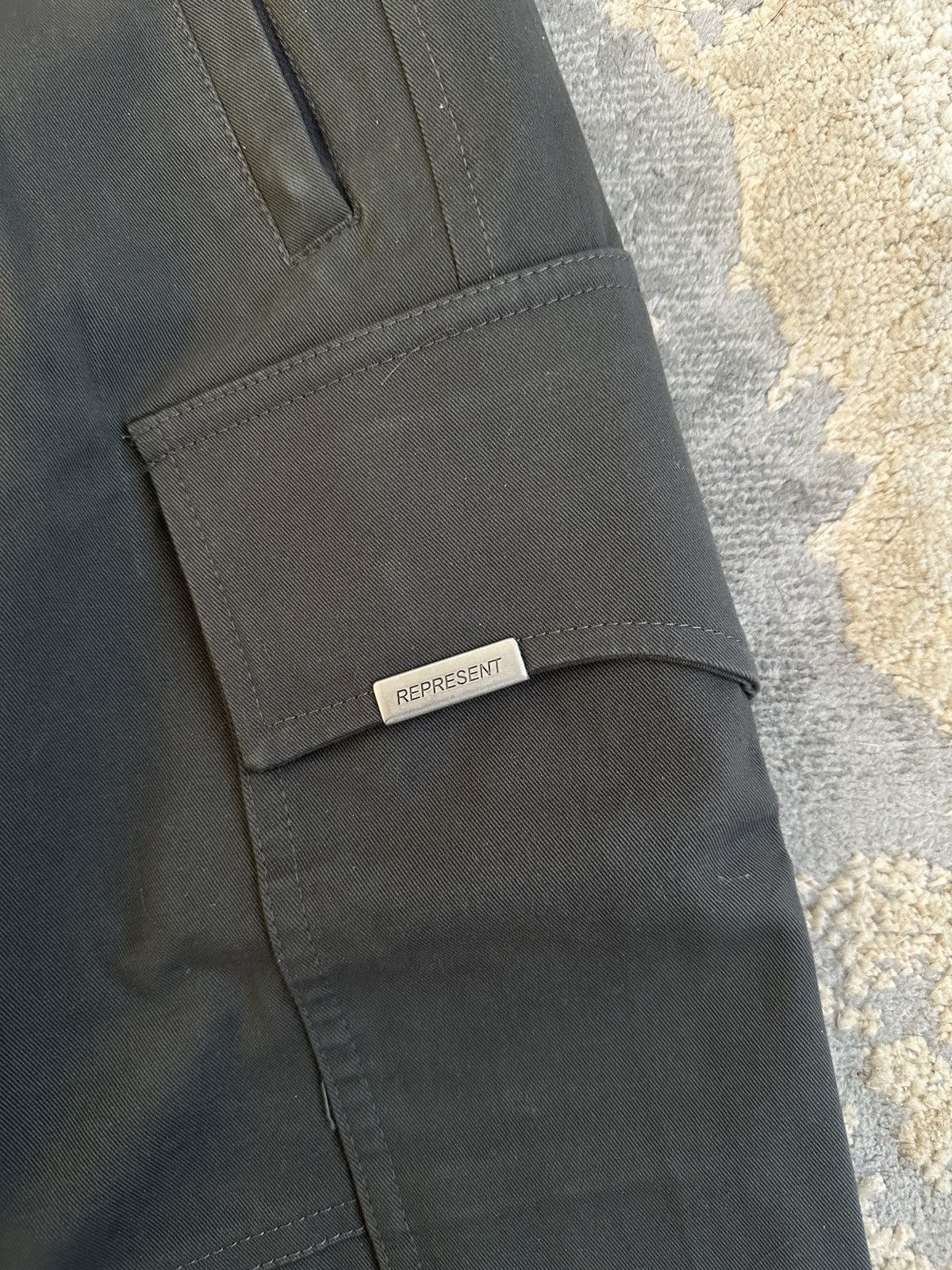 Represent Clo. Represent Cargo Pant Grey Size US 32 / EU 48 - 2 Thumbnail