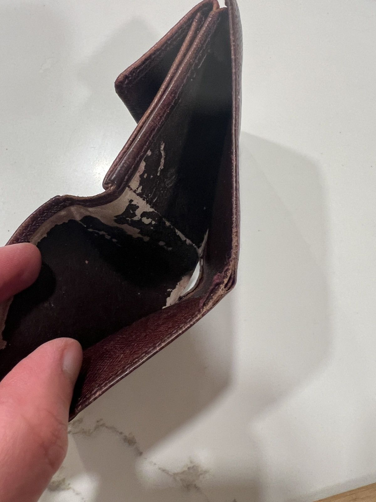 Louis Vuitton Louis Vuitton Brown Taiga Leather Mens Wallet Size ONE SIZE - 6 Thumbnail