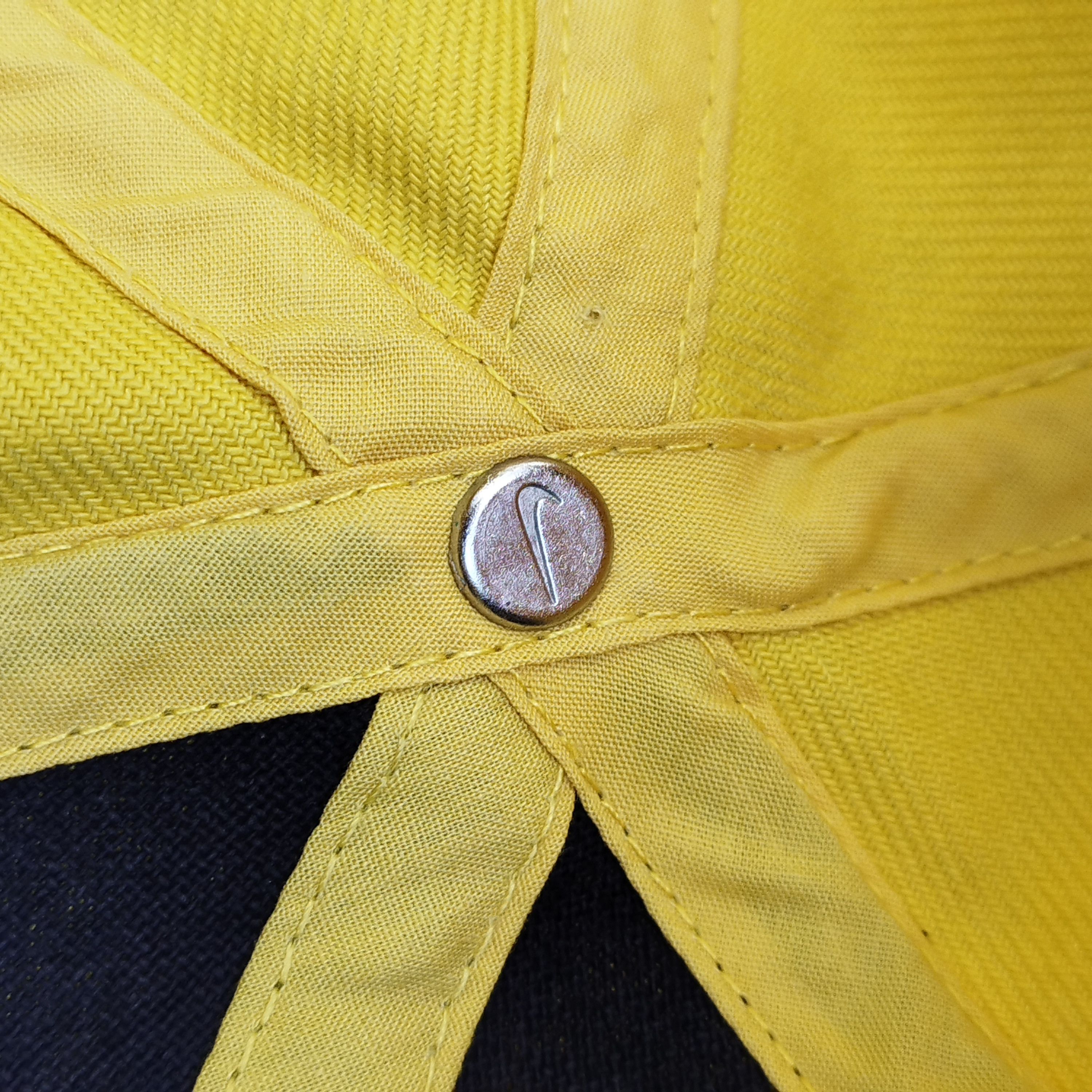 Nike Vintage Nike Brazil National Football Team Adjustable Cap Size ONE SIZE - 8 Thumbnail