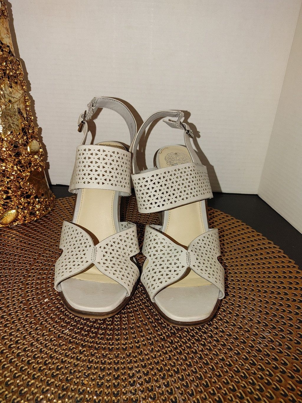 Vince Camuto Vince Camuto Delinda Wedges Size 8.5 Size US 8.5 / IT 38.5 - 2 Thumbnail