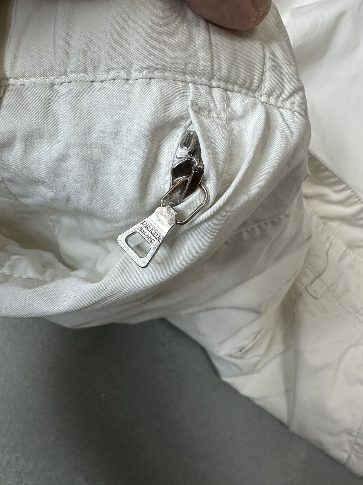 Prada Prada Red Tab White Casual Pants Size US 32 / EU 48 - 8 Thumbnail