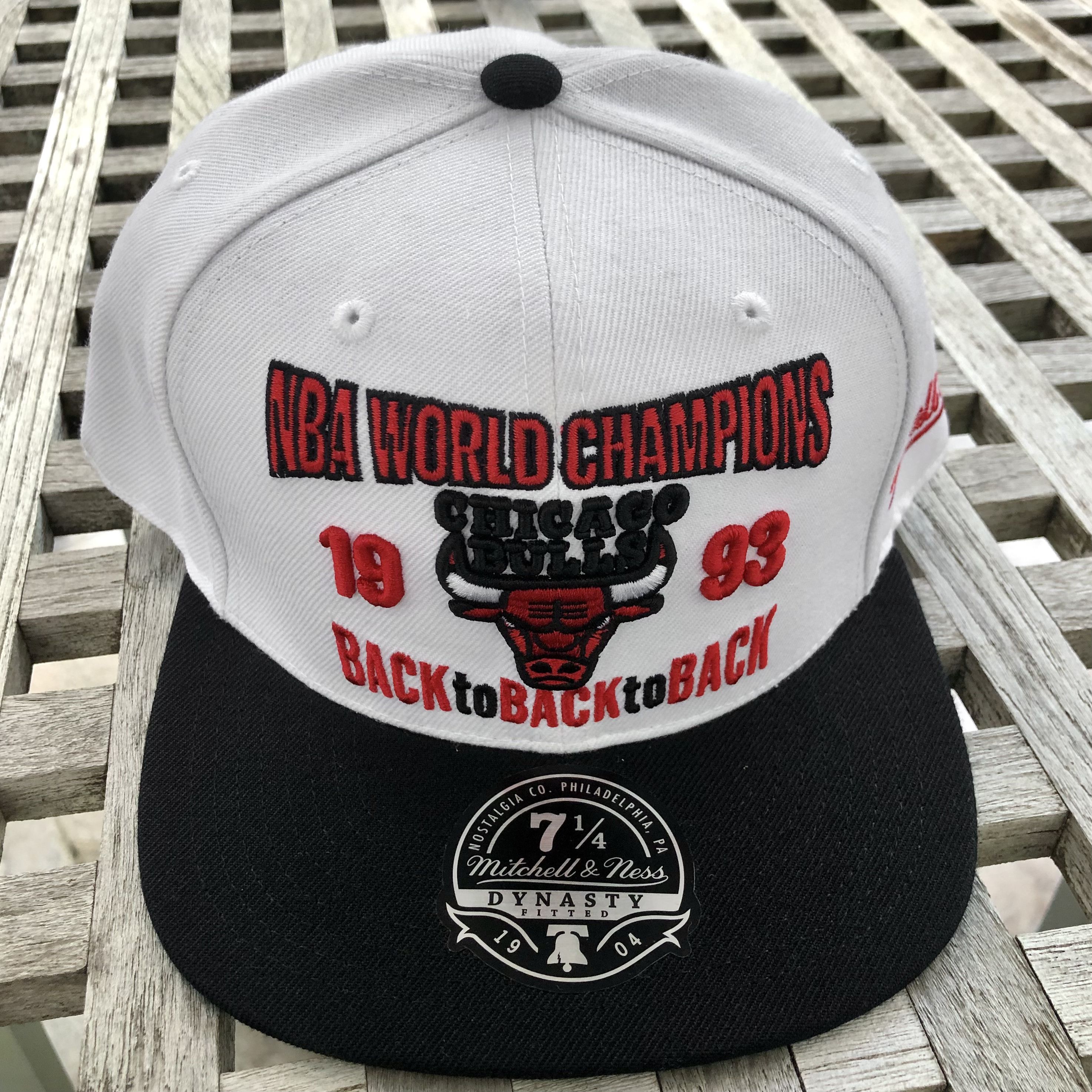 Mitchell & Ness Chicago Bulls 1993 NBA Finals Patch M&N Hat 7 1/4 Size ONE SIZE - 1 Thumbnail