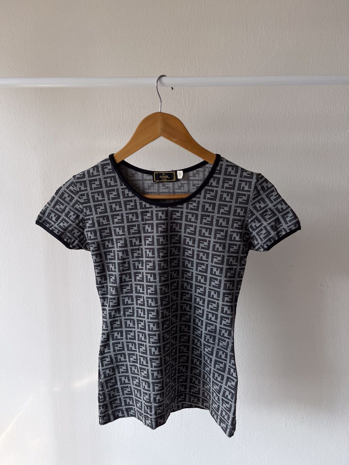 Fendi 90s Fendi Monogram Tee Size S / US 4 / IT 40 - 2 Thumbnail