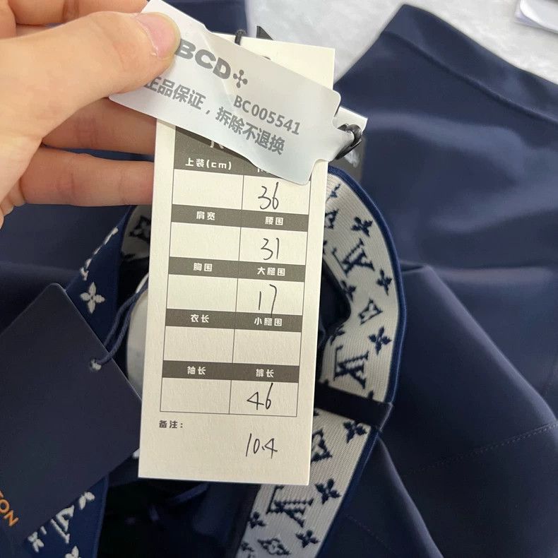 Louis Vuitton Louis Vuitton Blue presbyopic sports shorts 2502-Nextarrow Size US 36 / EU 52 - 7 Thumbnail