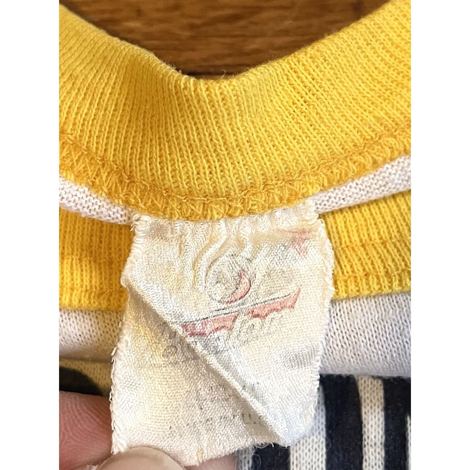 Vintage VINTAGE Bantam Fordson High Tractors Class Of 1983 Shirt Men’s L White Raglan Graphic Print 80s Transportation Boys Mens Size US L / EU 52-54 / 3 - 6 Thumbnail