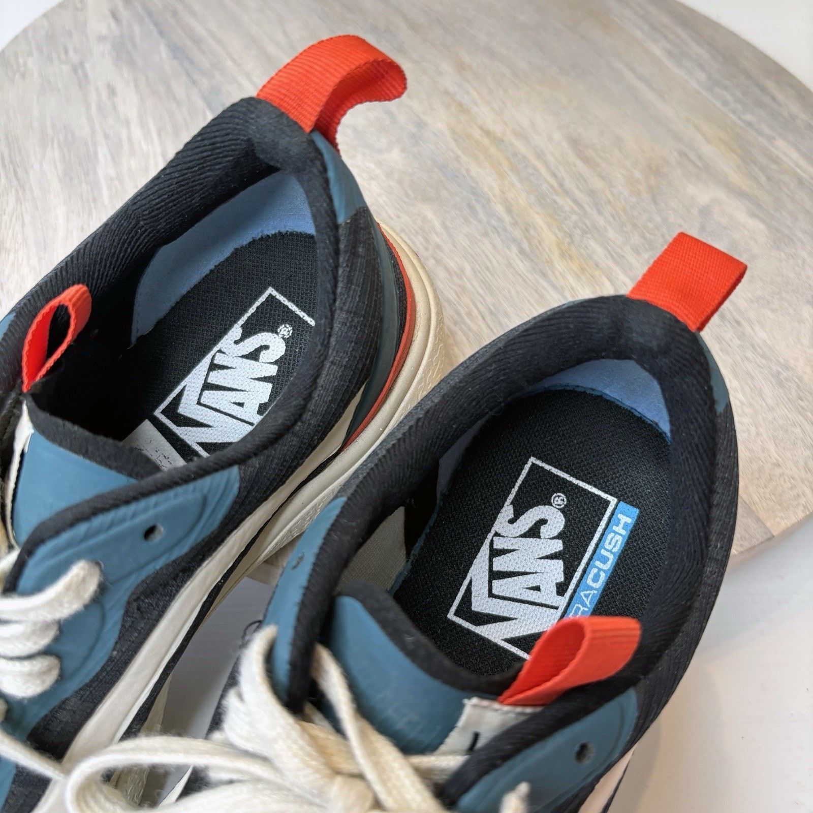 Vans Vans UltraRange Exo Blue White Black Sneakers Unisex M7 W8.5 Size US 7 / EU 40 - 9 Thumbnail
