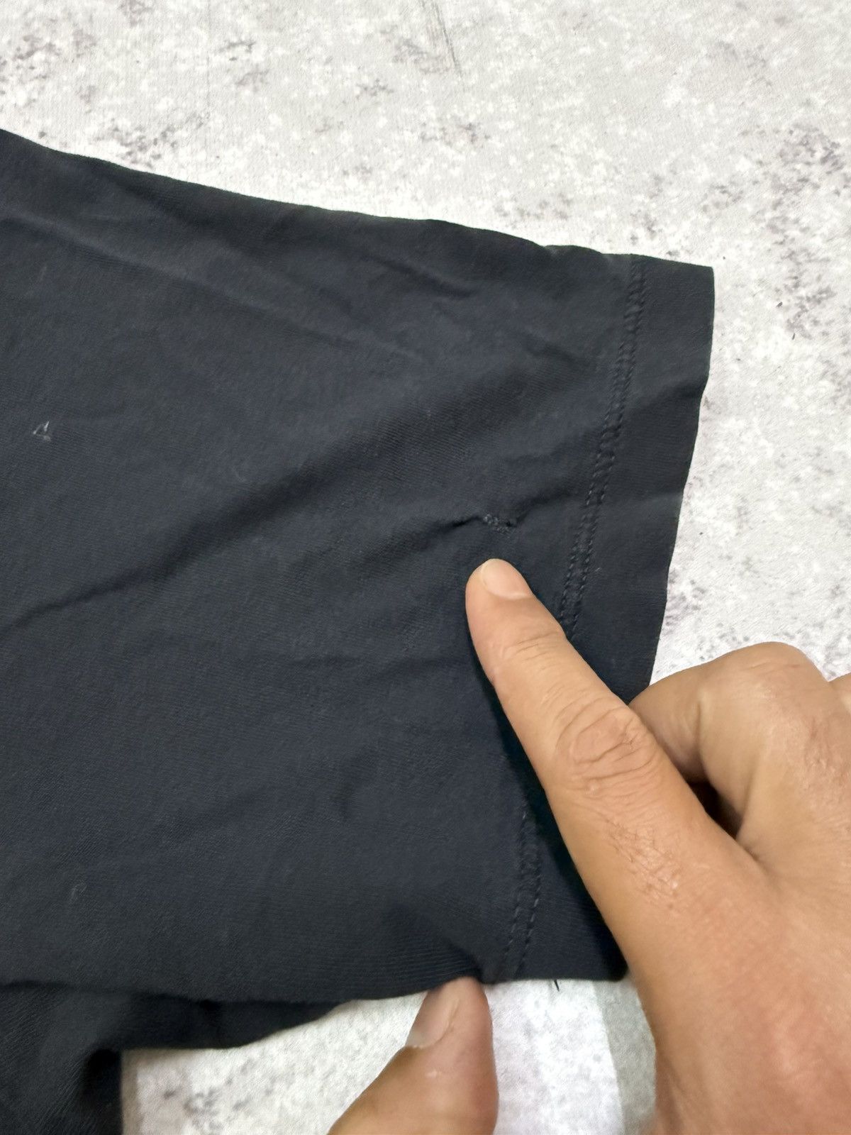 Uniqlo National Geographic X Uniqlo Vneck Tshirt Size US M / EU 48-50 / 2 - 5 Thumbnail