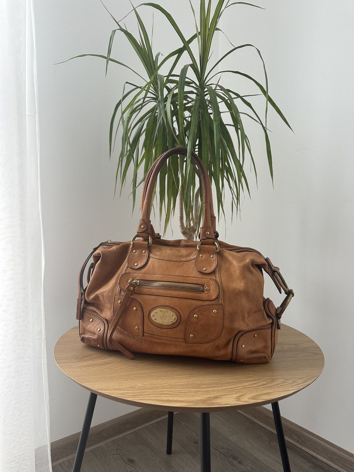 Bally Vintage Leather Bally Brown Shoulders Faded Bag Size ONE SIZE - 12 Thumbnail