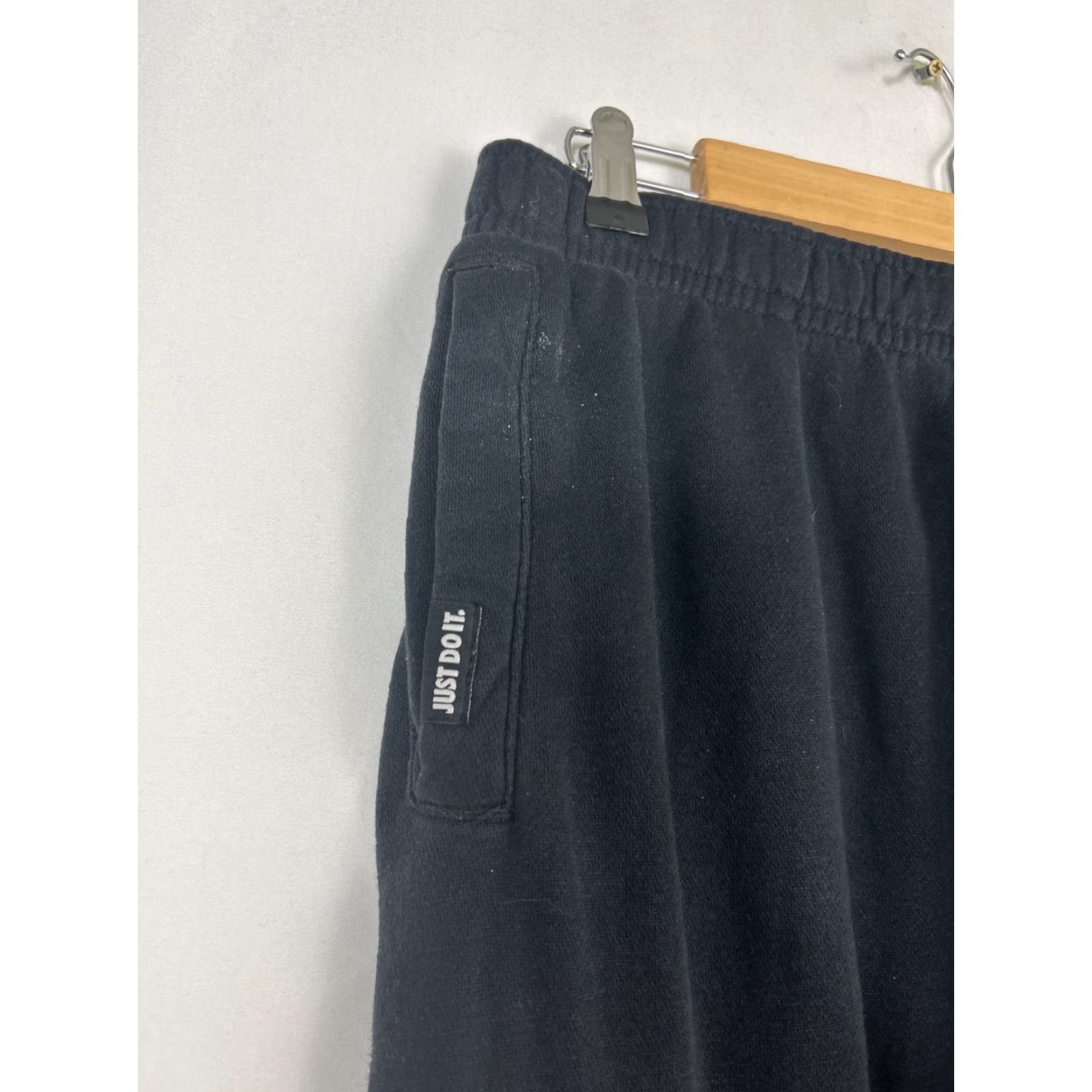 Nike Nike Mens Joggers Shirt? Wait. Size US 29 - 6 Thumbnail