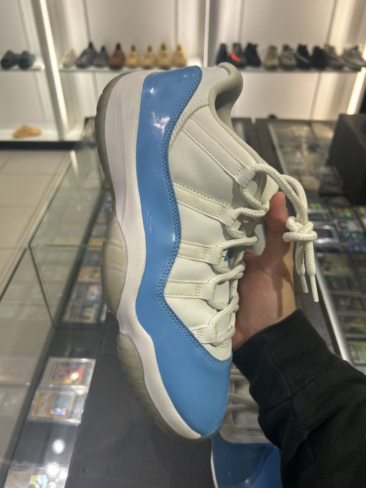 Jordan Brand Jordan 11 Low UNC Size US 10 / EU 43 - 6 Thumbnail