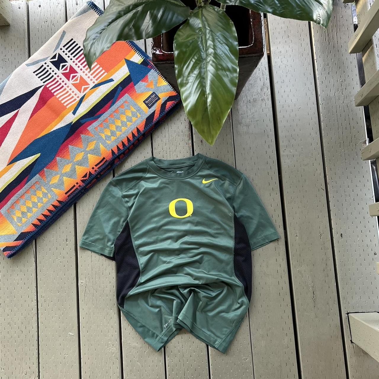 Nike × Vintage oregon ducks jersey Size US M / EU 48-50 / 2 - 5 Thumbnail