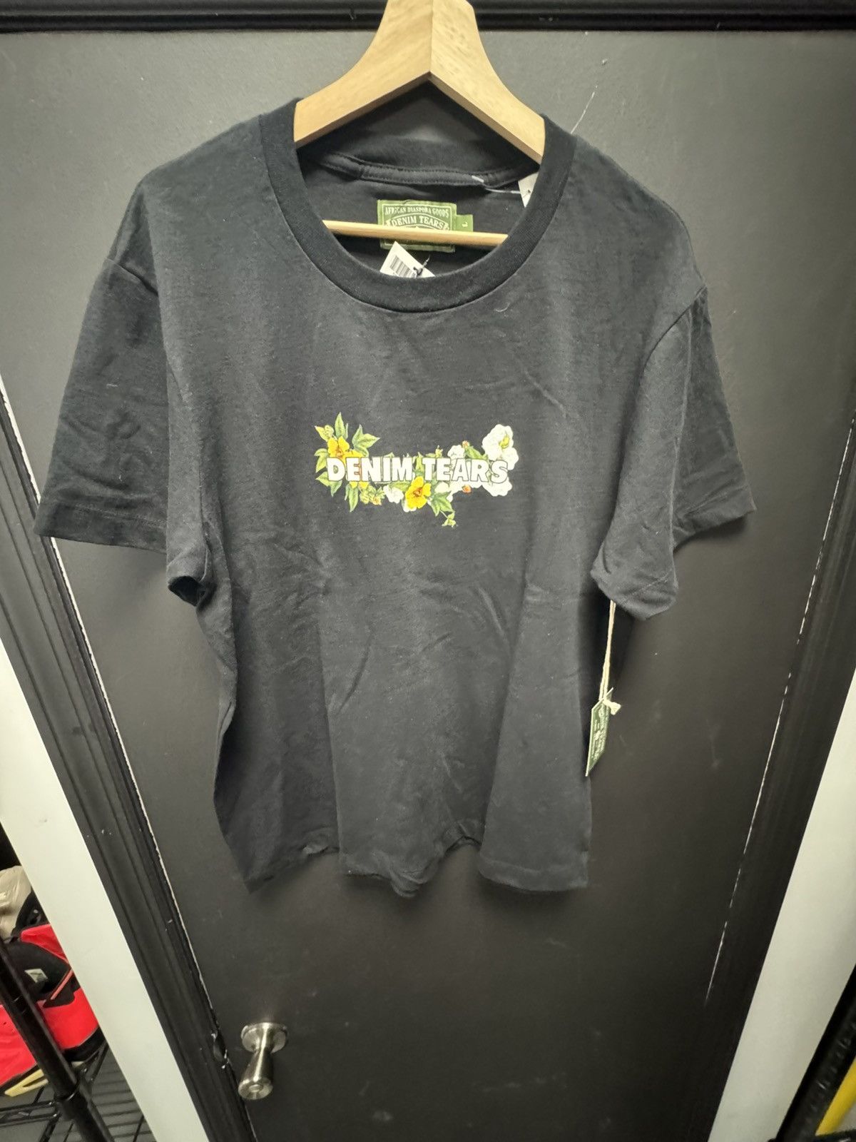 DENIM TEARS Denim Tears Floral Logo Tee Black Size US L / EU 52-54 / 3 - 1 Thumbnail