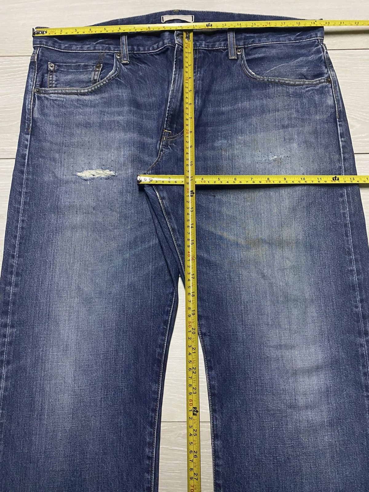 Uniqlo Vintage Japanese Uniqlo Selvedge Blue wash Distressed Jeans Size US 39 - 14 Thumbnail