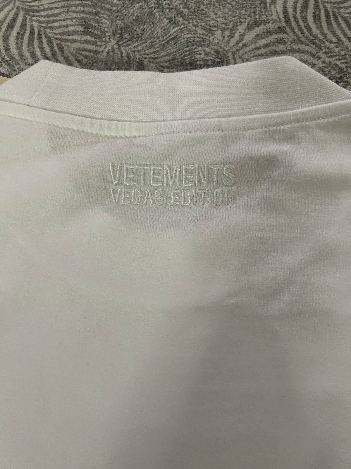 Complex Vetements - Las Vegas Tee - Complexcon Exclusive Size US L / EU 52-54 / 3 - 4 Thumbnail