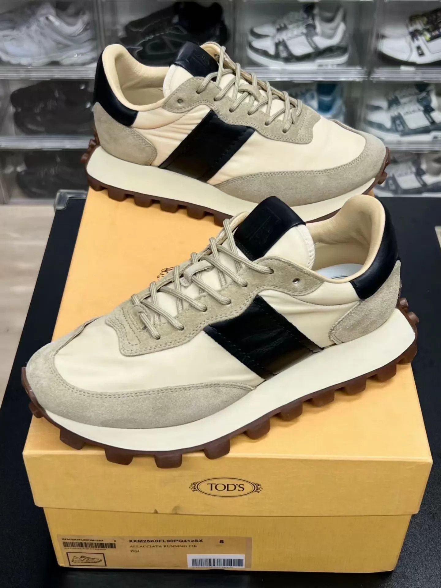 Tod's TOD'S cream sneakers EUR 39 rare vintage mint Size US 6 / EU 39 - 1 Thumbnail