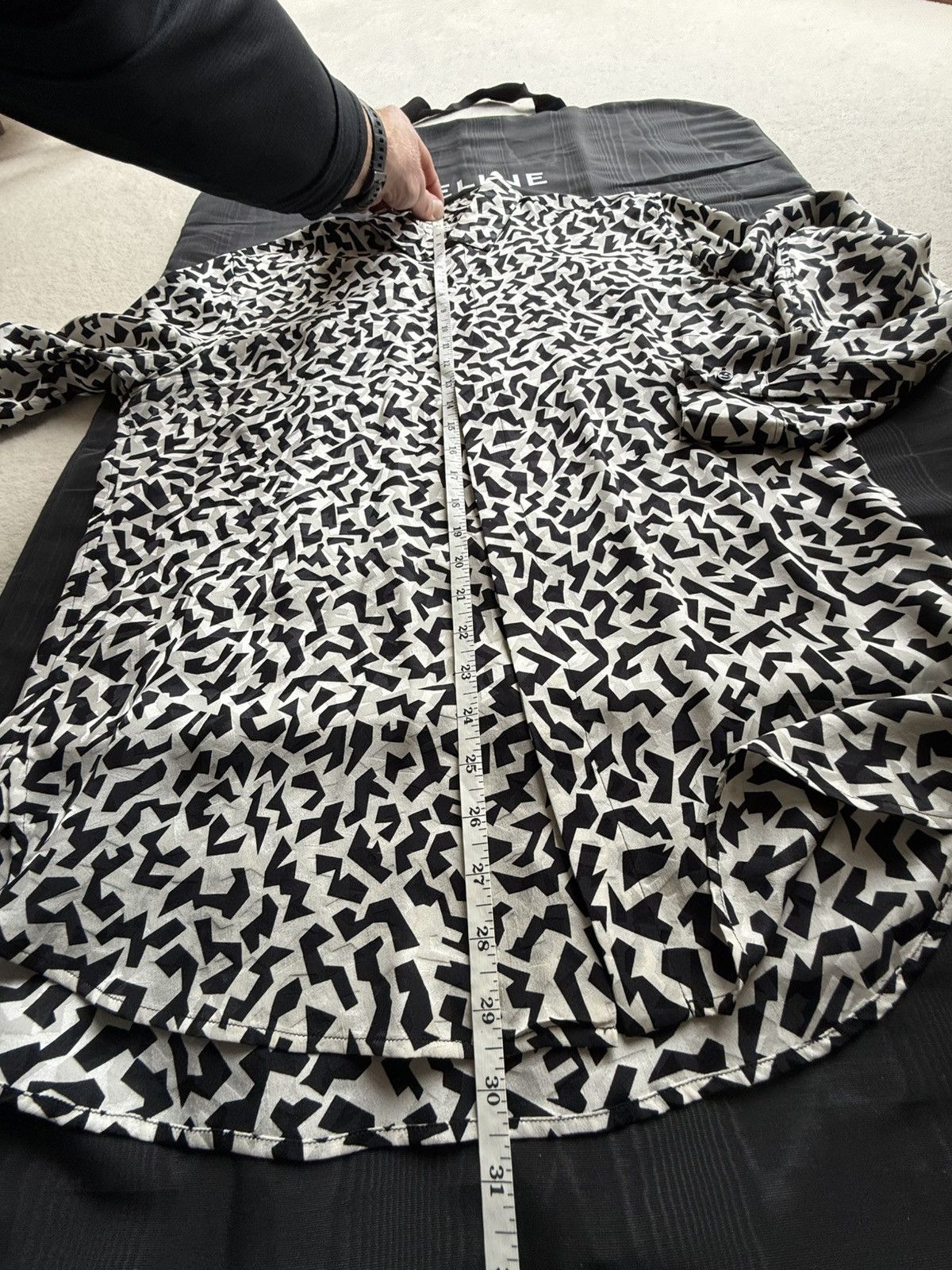 Saint Laurent Paris FW21 Saint Laurent silk geometric black white shirt grail Size US L / EU 52-54 / 3 - 7 Thumbnail