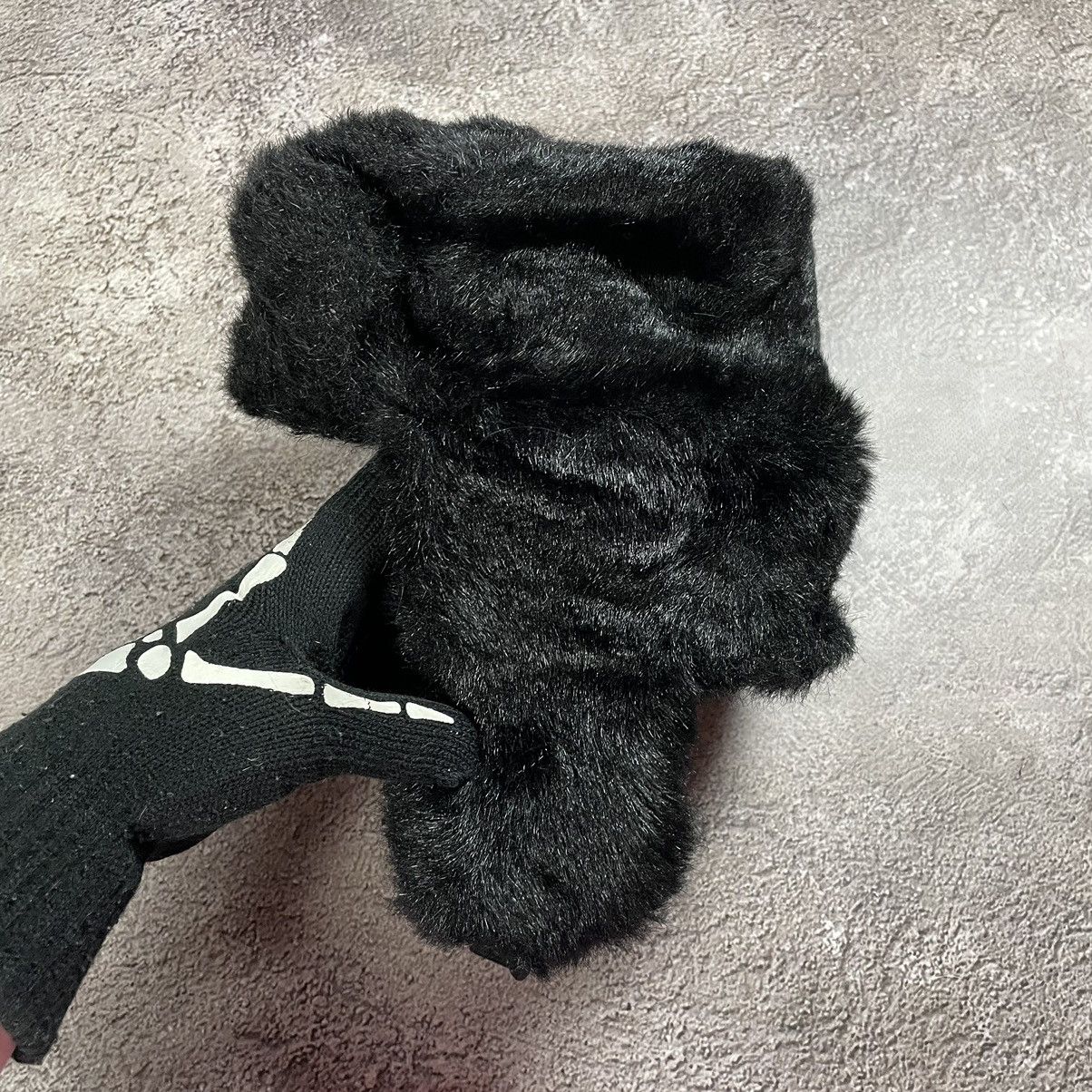 Vintage Vintage 90s Mohair Skeleton Hand Beanie Faux Fur Black OS Size ONE SIZE - 4 Thumbnail