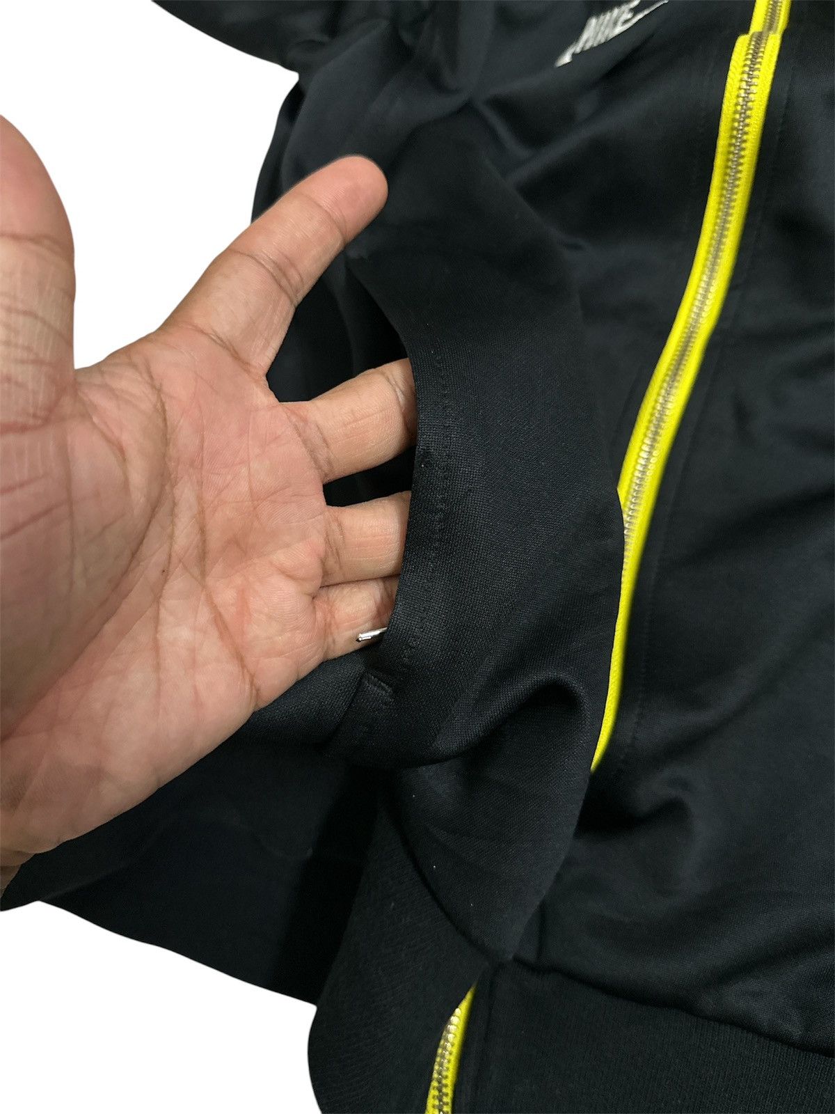 Vintage Nike Juventus Tracktop Sidetape 2008-2009 Y2K Lgb Goa Style Size US M / EU 48-50 / 2 - 10 Thumbnail