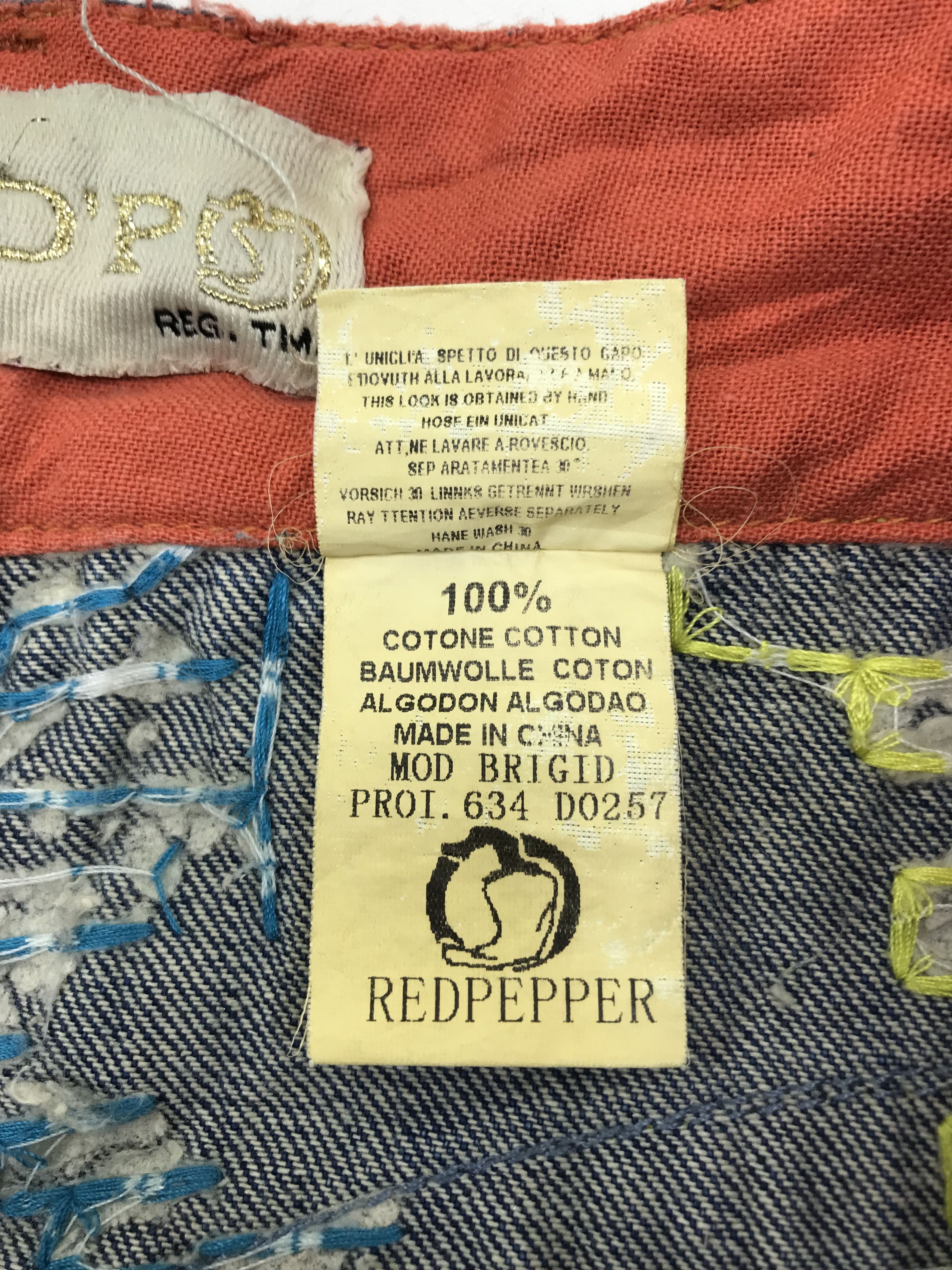 Beauty Beast Vintage Red Pepper Floral Cross Embroidered Flare Jeans Size 26" / US 2 / IT 38 - 13 Thumbnail