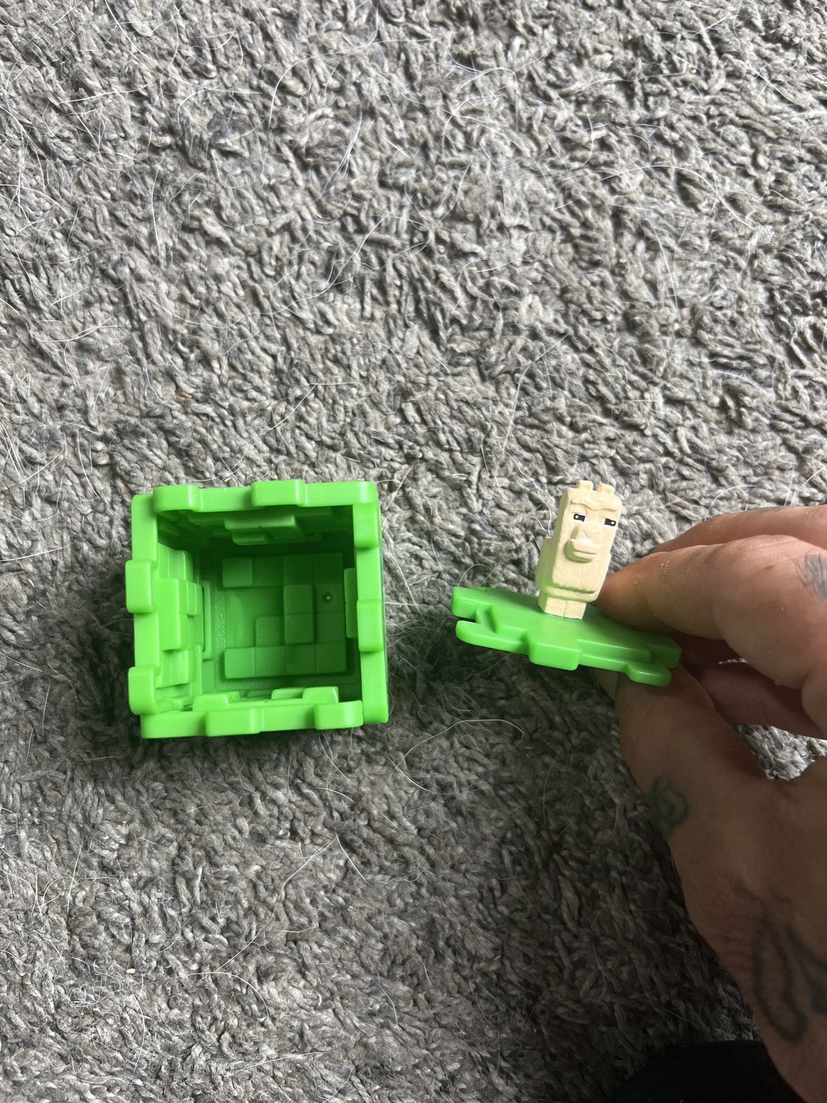 Warner Bros 2025 McDonald’s A Minecraft Movie Grass Block Toy Size ONE SIZE - 3 Thumbnail