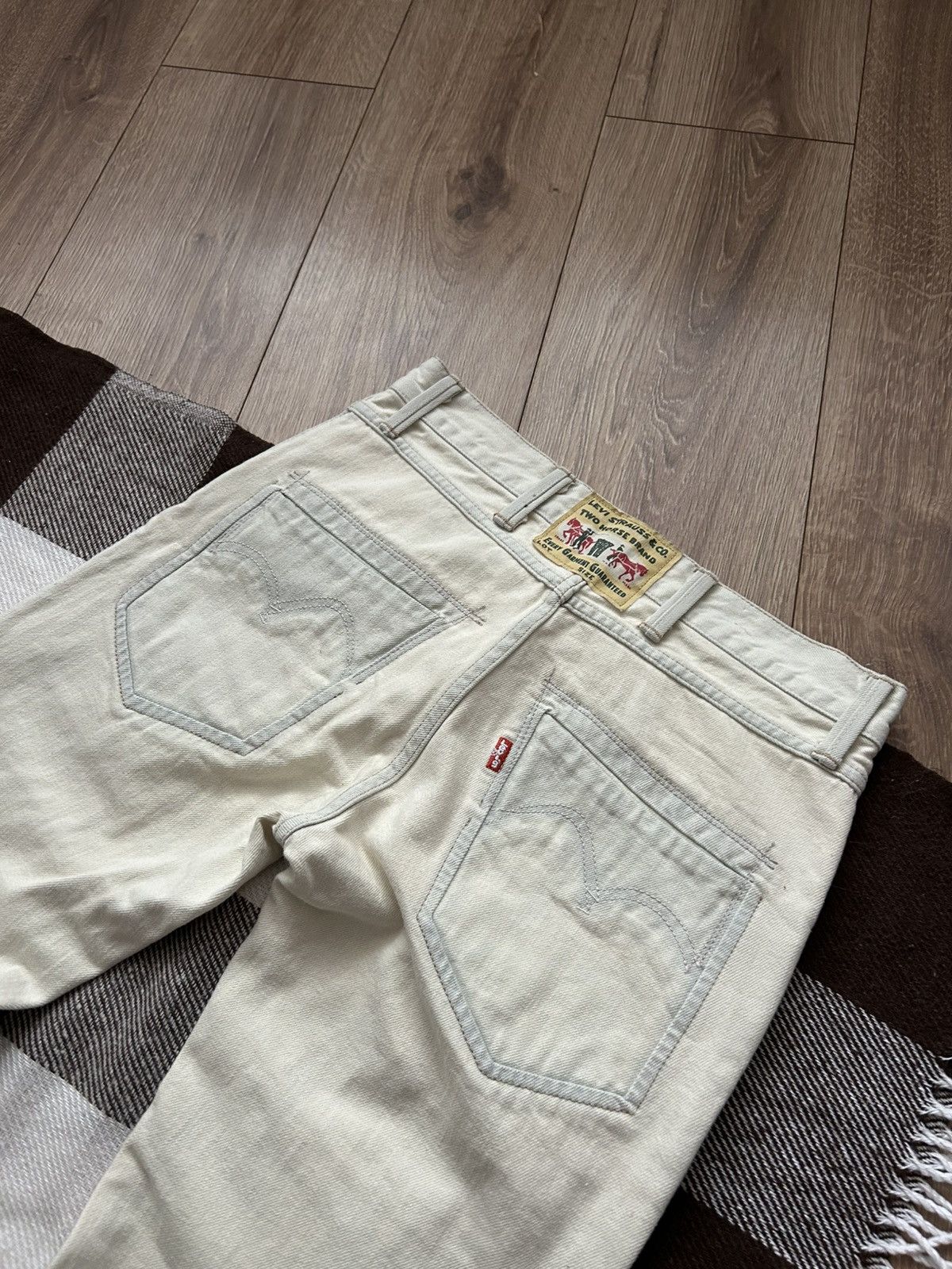 Levi's Vintage Clothing × Vintage Vintage Levis Two Horse brand label white jeans mens Size US 30 / EU 46 - 3 Thumbnail