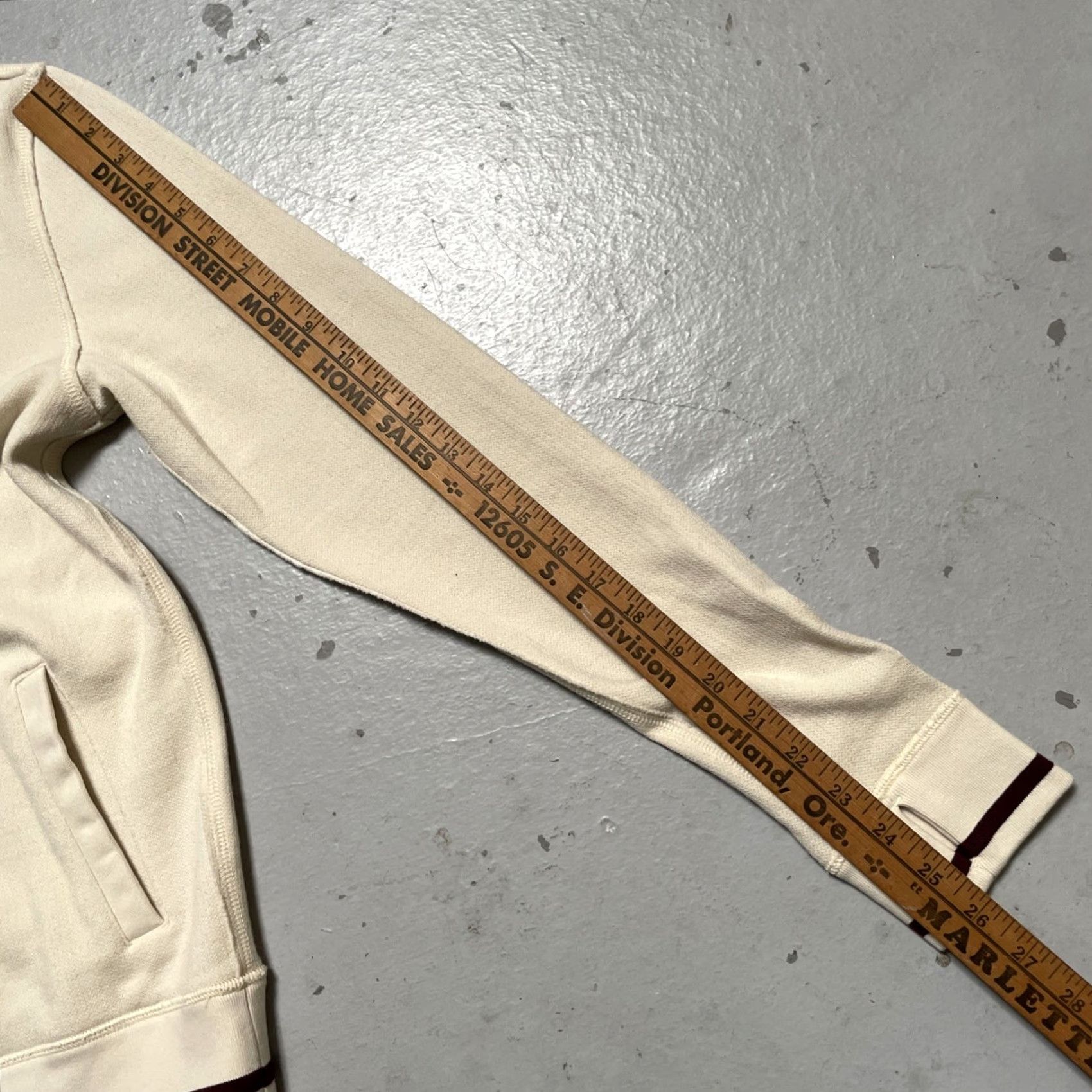 Vintage Tracksmith 2019 FW Merino Wool Blend Knit Leisure Sweatshirt S Unisex Beige Wool Polyester Pullover Vintage? Size US S / EU 44-46 / 1 - 7 Thumbnail