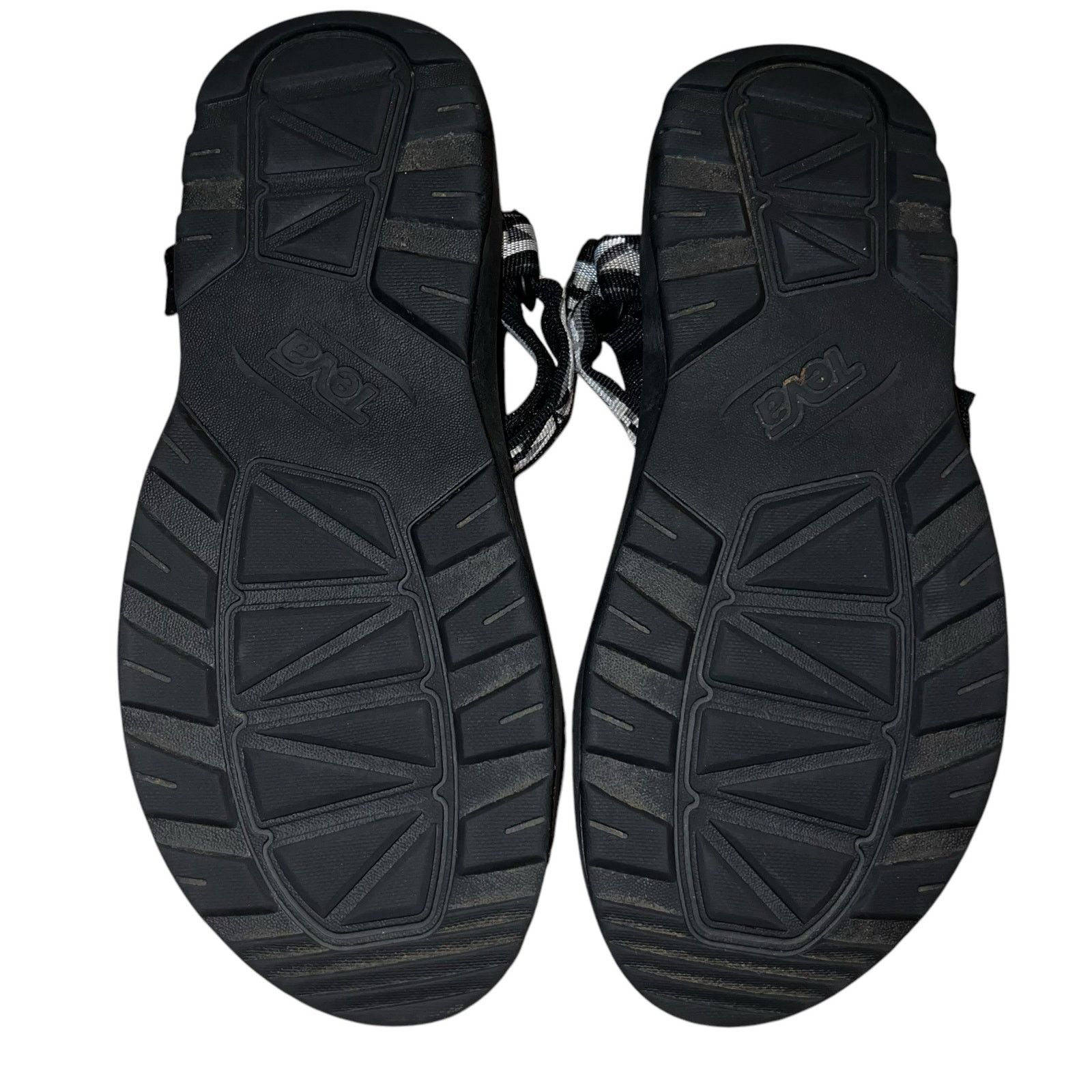 Teva Men’s Teva Hurricane XLT 2 Black White Sports Sandal SZ 6 Size US 6 / EU 39 - 8 Thumbnail