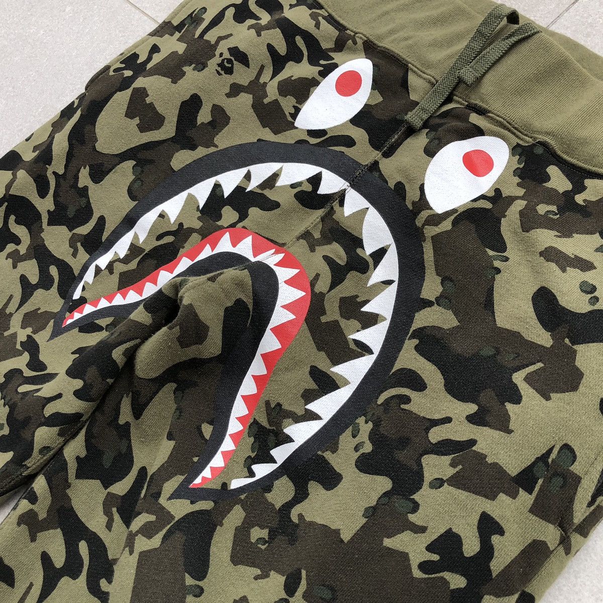 Bape Desert Camo Shark Sweat Pants Size US 36 / EU 52 - 9 Thumbnail