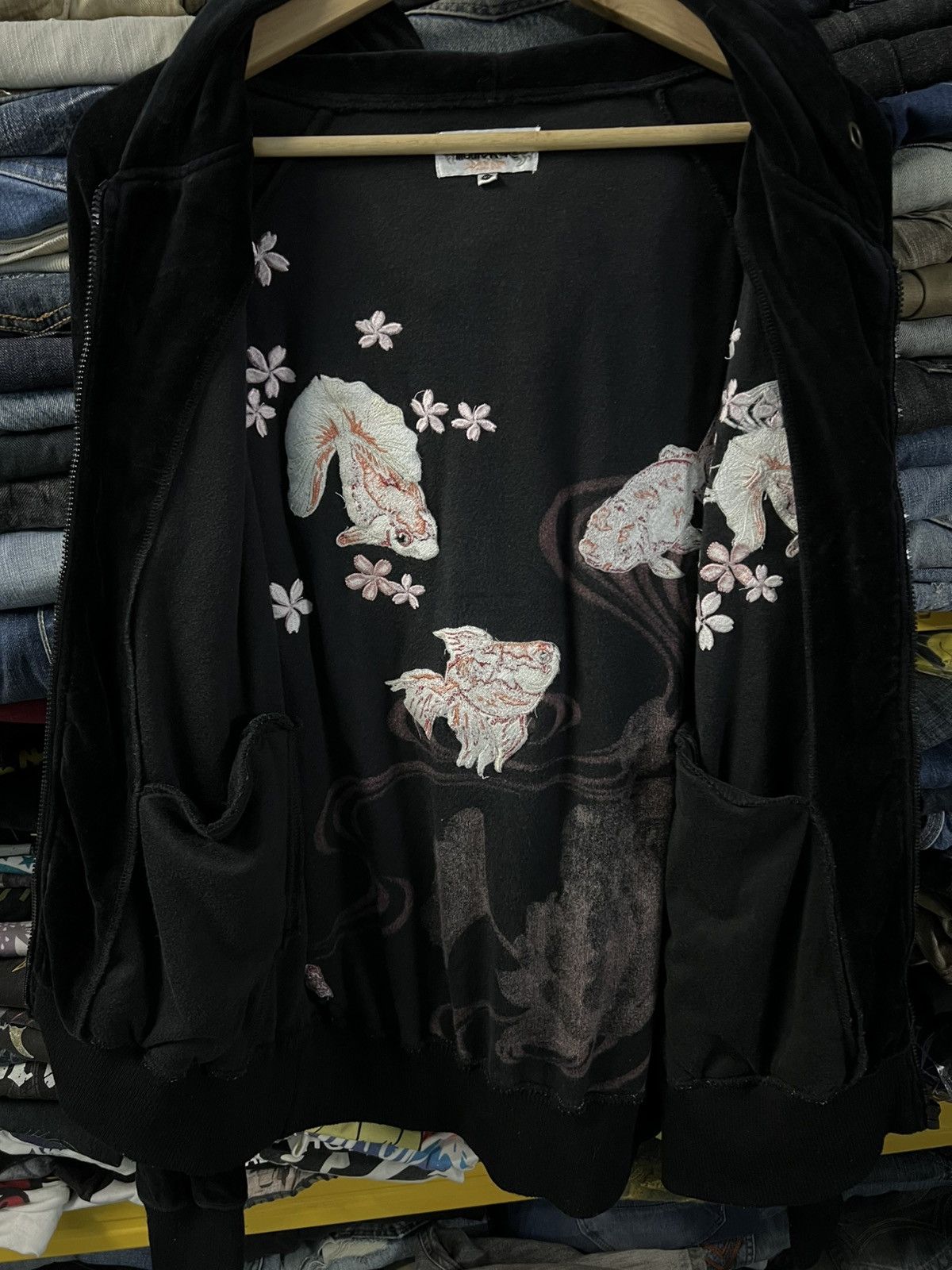 Japanese Brand VINTAGE KARAKURI TAMASHI KOI FISH EMBROIDERY HOODIE Size US M / EU 48-50 / 2 - 8 Thumbnail