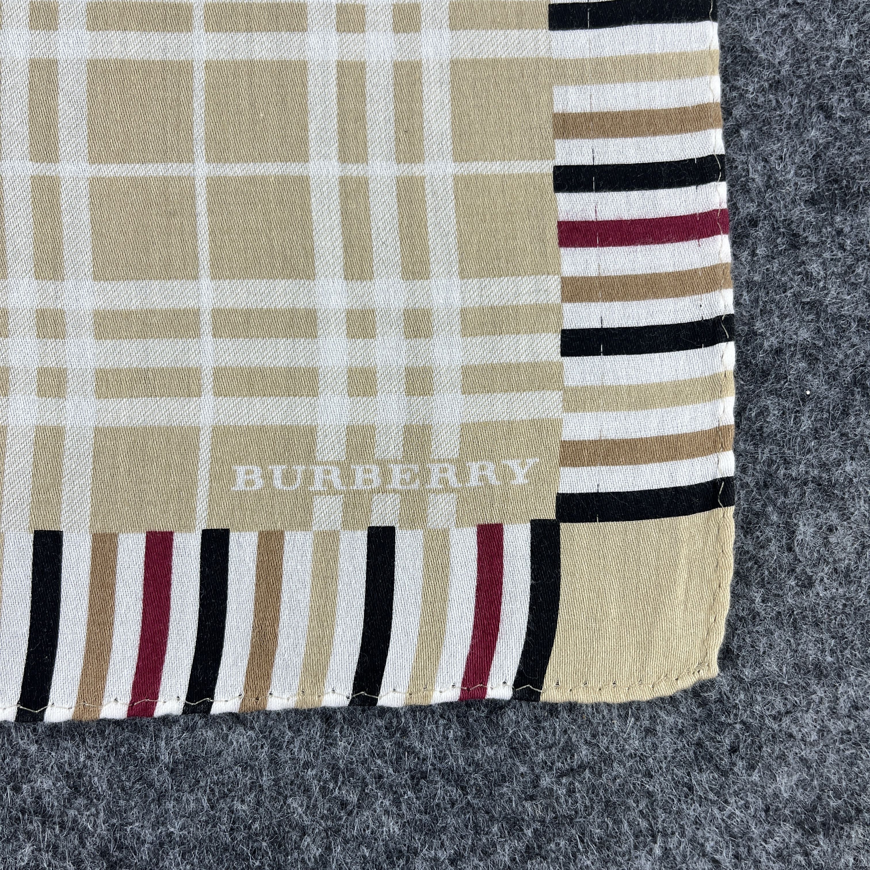 Burberry Burberry Handkerchief / Bandana / Neckerchief B015 Size ONE SIZE - 3 Thumbnail