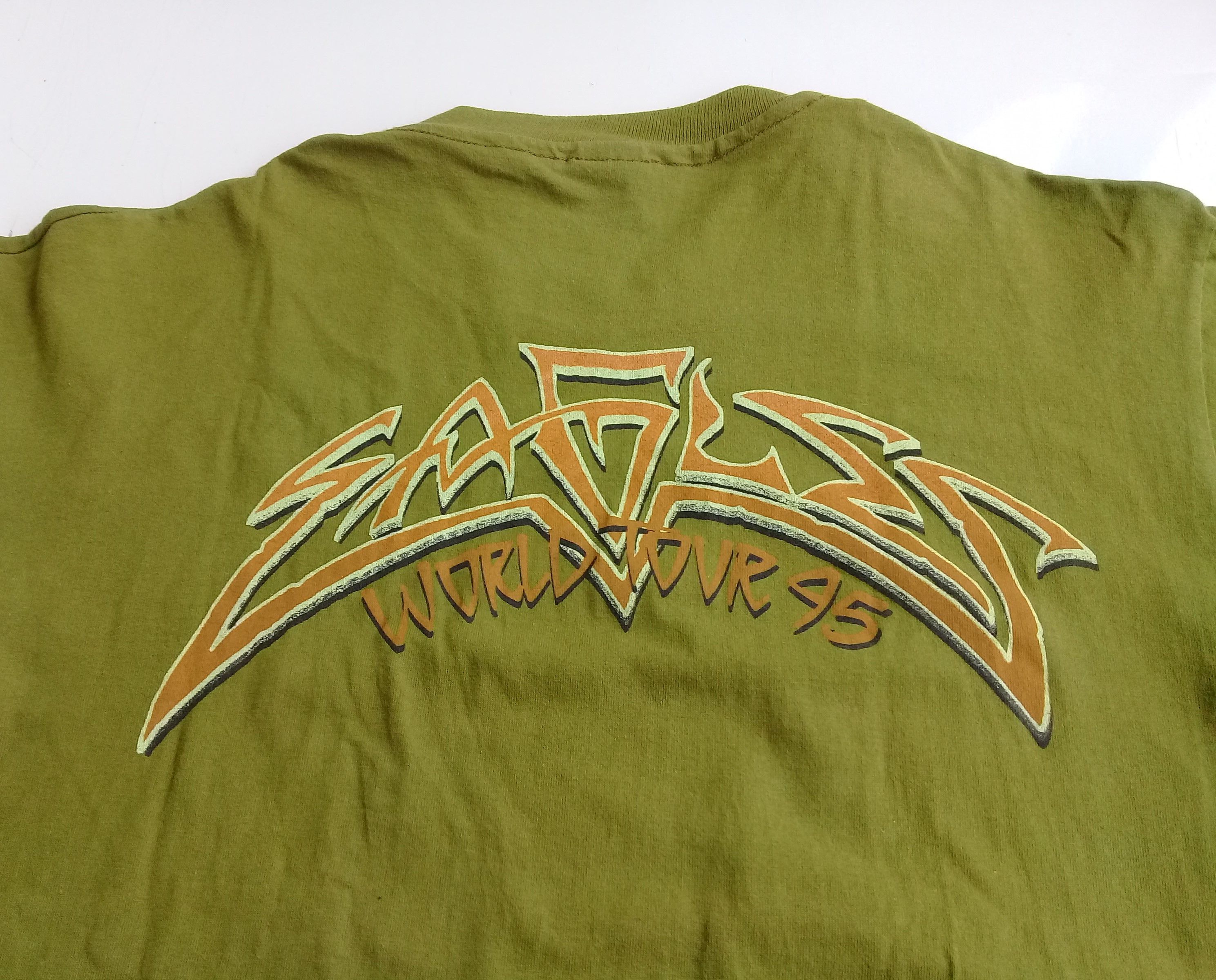 Band Tees Vintage 90s EAGLES HELL FREEZES OVER WORLD TOUR '95 T-Shirts Size US L / EU 52-54 / 3 - 7 Thumbnail