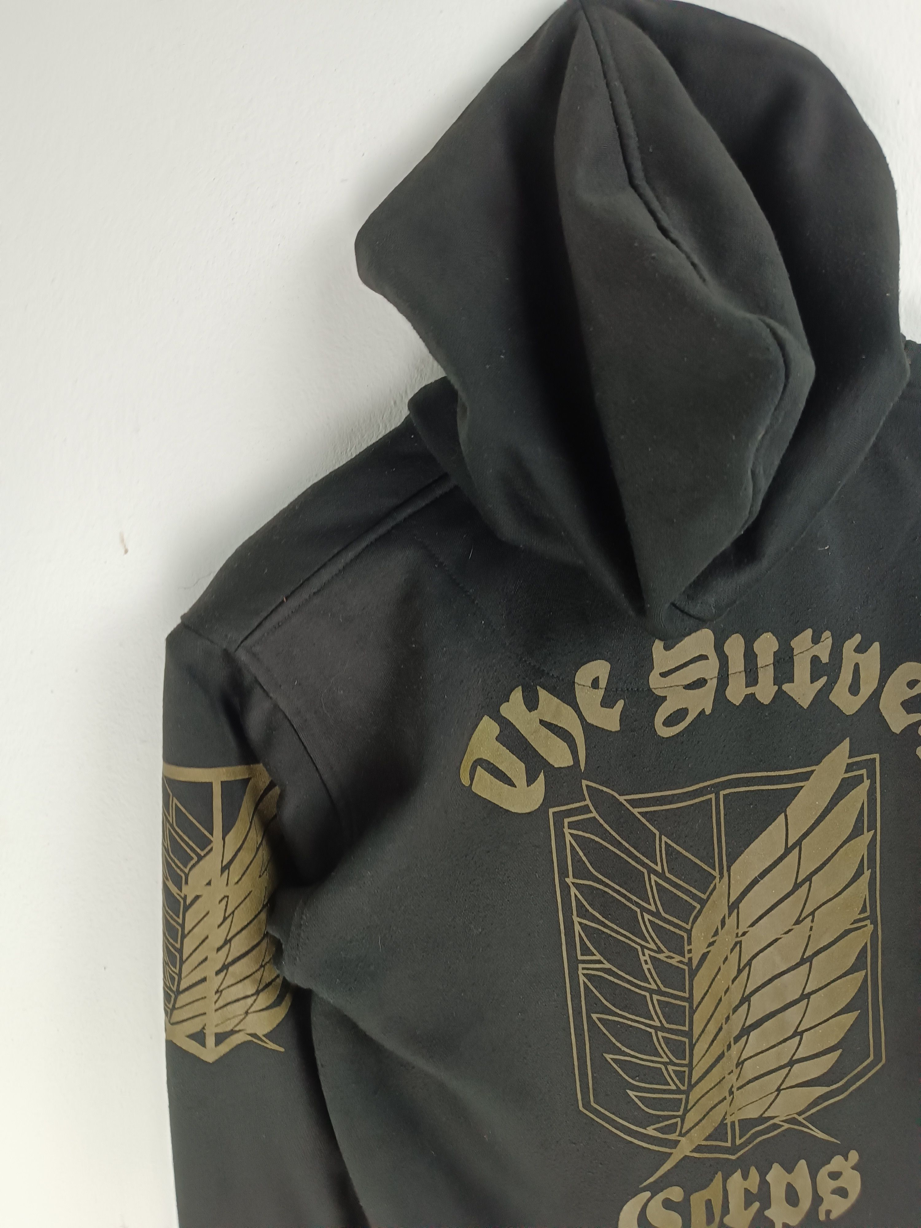 Anime VINTAGE ATTACK ON TITAN THE SURVEY CORPS EREN MIKASA TEAM Size US M / EU 48-50 / 2 - 13 Thumbnail