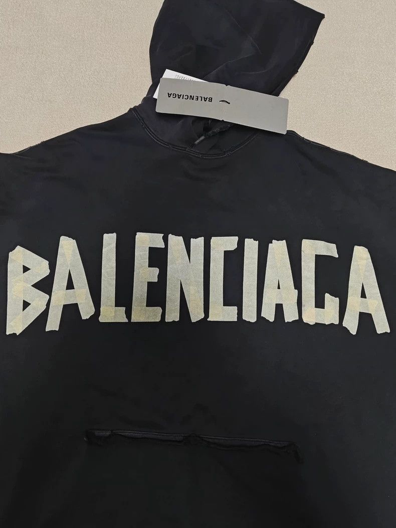 Balenciaga Balenciaga 23SS adhesive tape TAPE TYPE embossed paper hood Size US M / EU 48-50 / 2 - 3 Thumbnail