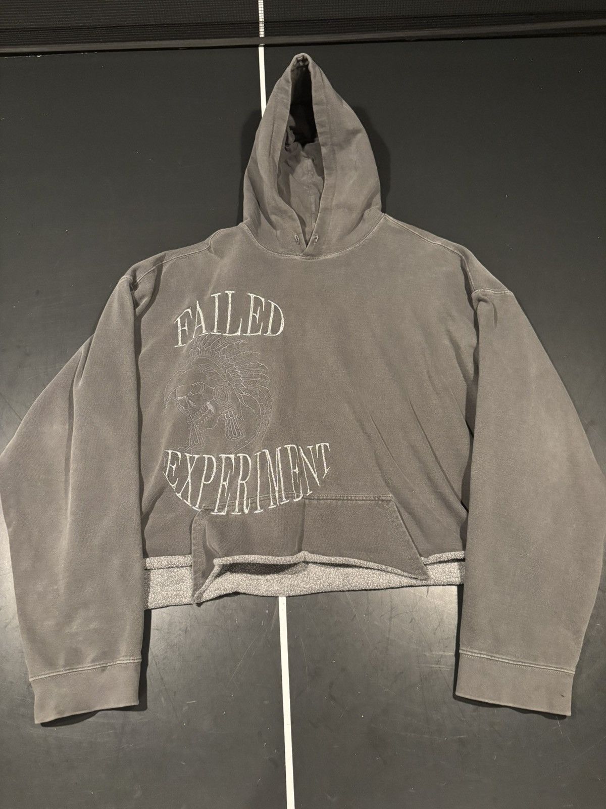 Other Grey Kamvercetti Embroidered Graphic Cropped Sweatshirt Size US M / EU 48-50 / 2 - 1 Thumbnail