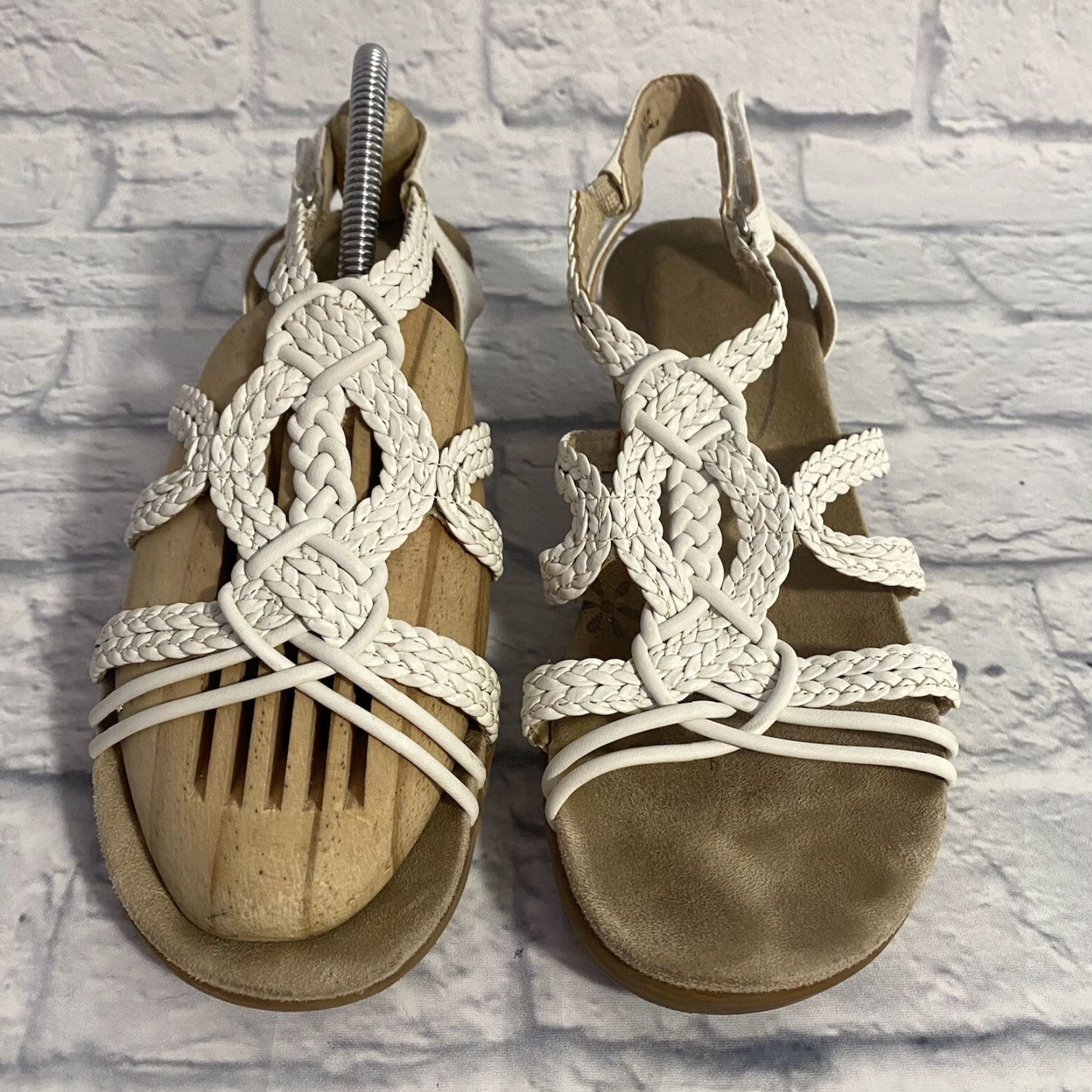 Vintage BareTraps Takara White Tan Braided T-Strap Wedge Sandals 8.5 M Buckle Heel Strap Platforms & Wedges Womens Sandal Size US 6 / IT 36 - 2 Thumbnail