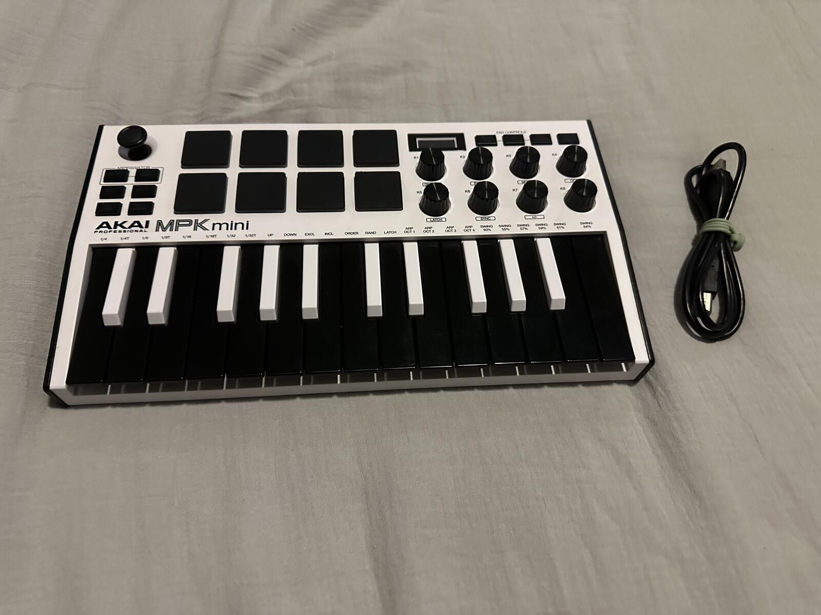 Other Akai MPK Mini MIDI Keyboard Controller Size ONE SIZE - 4 Thumbnail