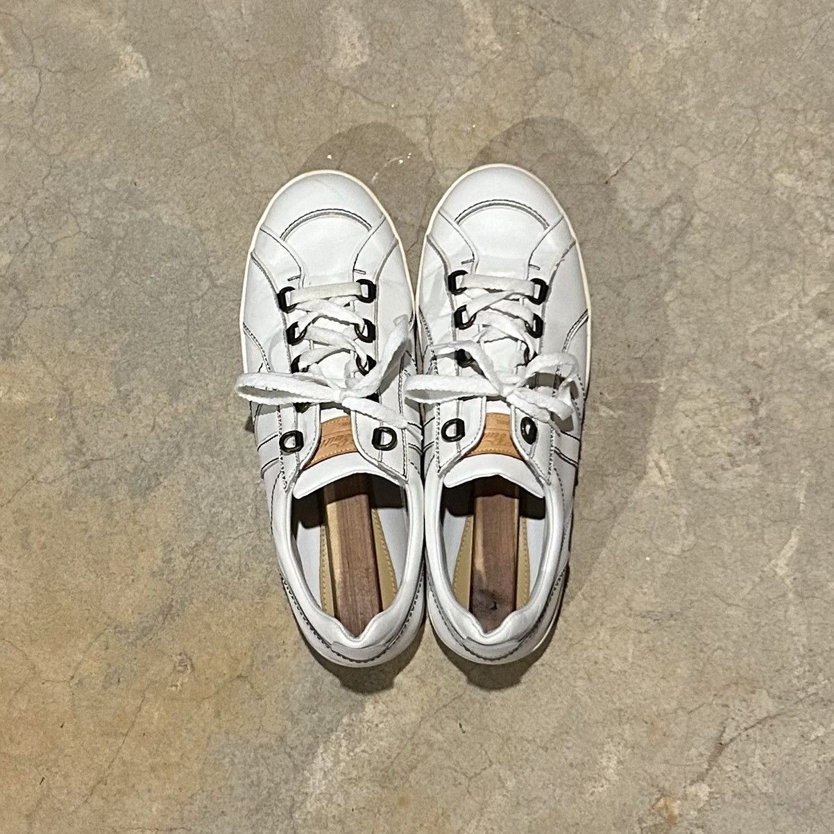Designer × Louis Vuitton × Vintage Louis Vuitton 2000s Leather Stitched Logo Sneakers US 9 Size US 9 / EU 42 - 12 Thumbnail
