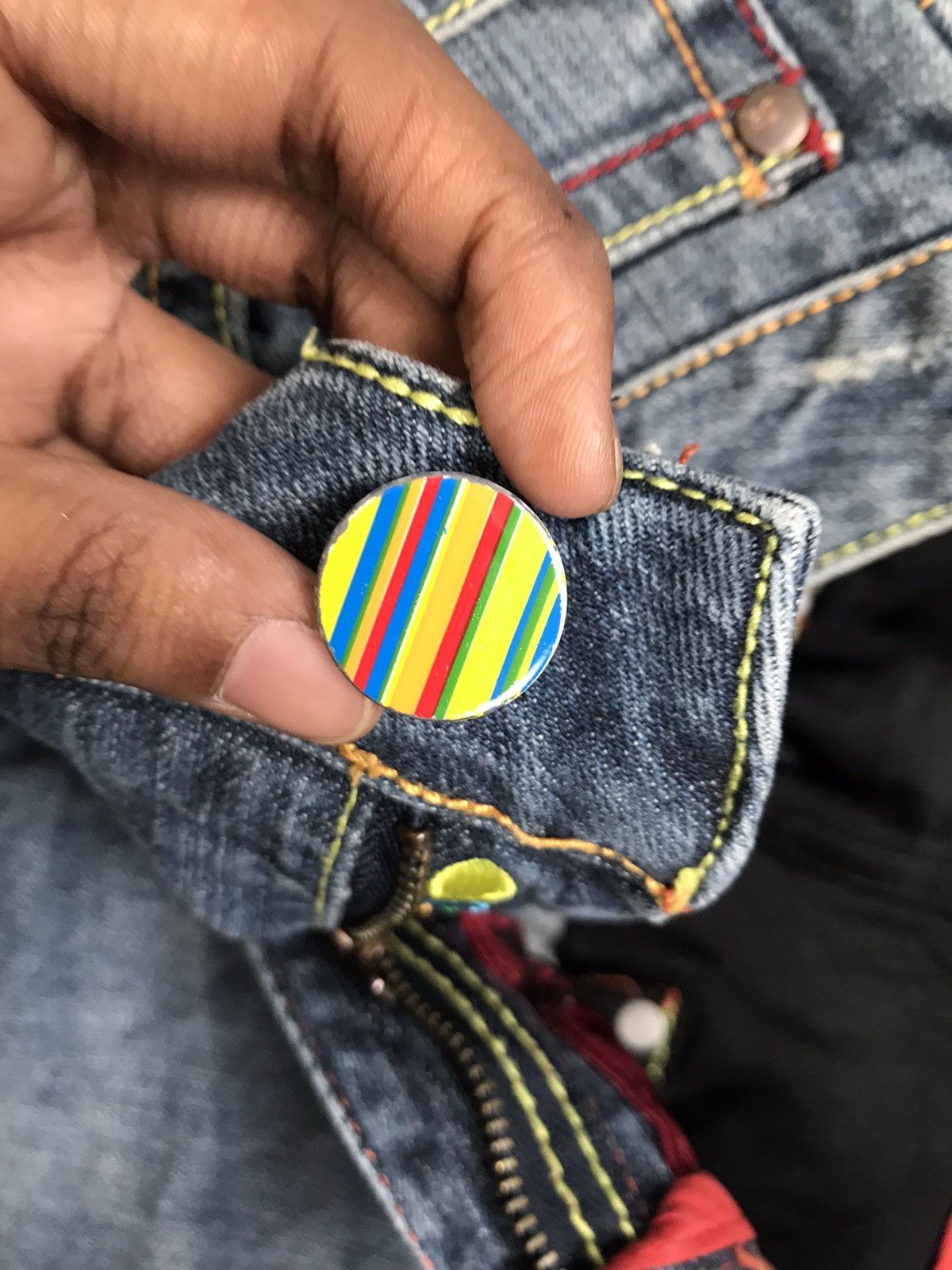 Coogi Vintage Coogi SpellOut embroidered denim jort Size 32" / US 10 / IT 46 - 8 Thumbnail