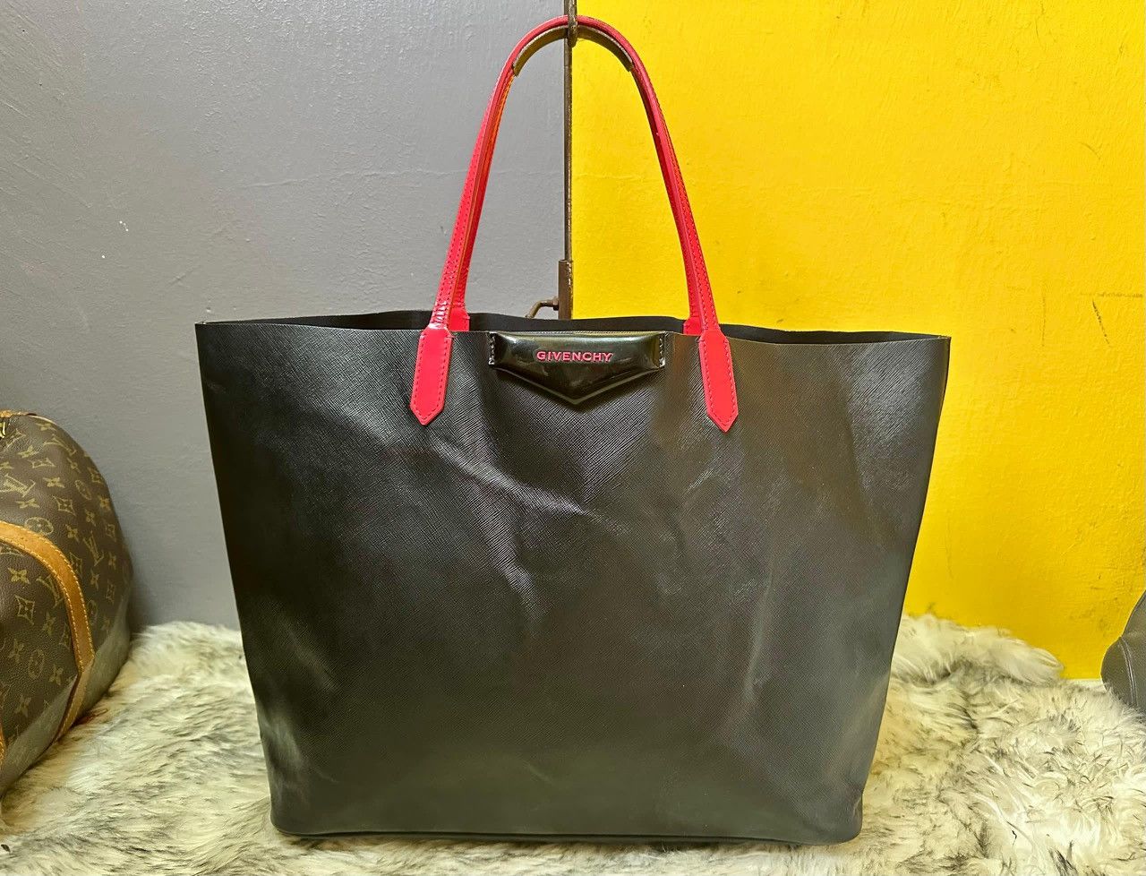 Givenchy Authentic Givenchy Antigona Shopper Leather Large Tote Bag Size ONE SIZE - 2 Thumbnail